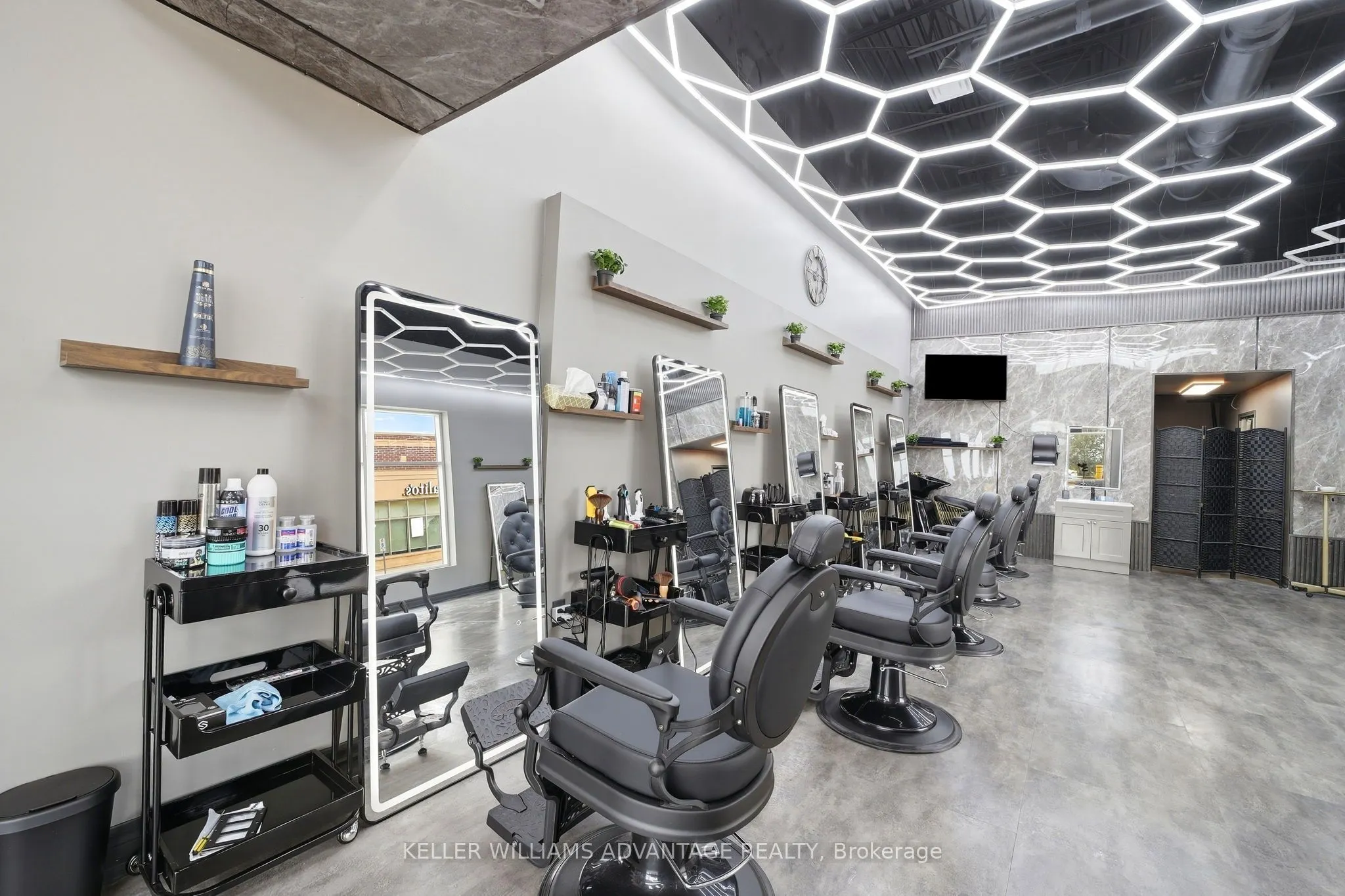 41 James Snow Pkwy N Parkway #7