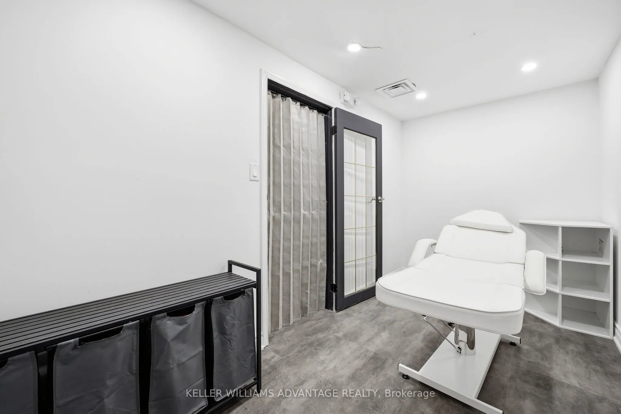 41 James Snow Pkwy N Parkway #7