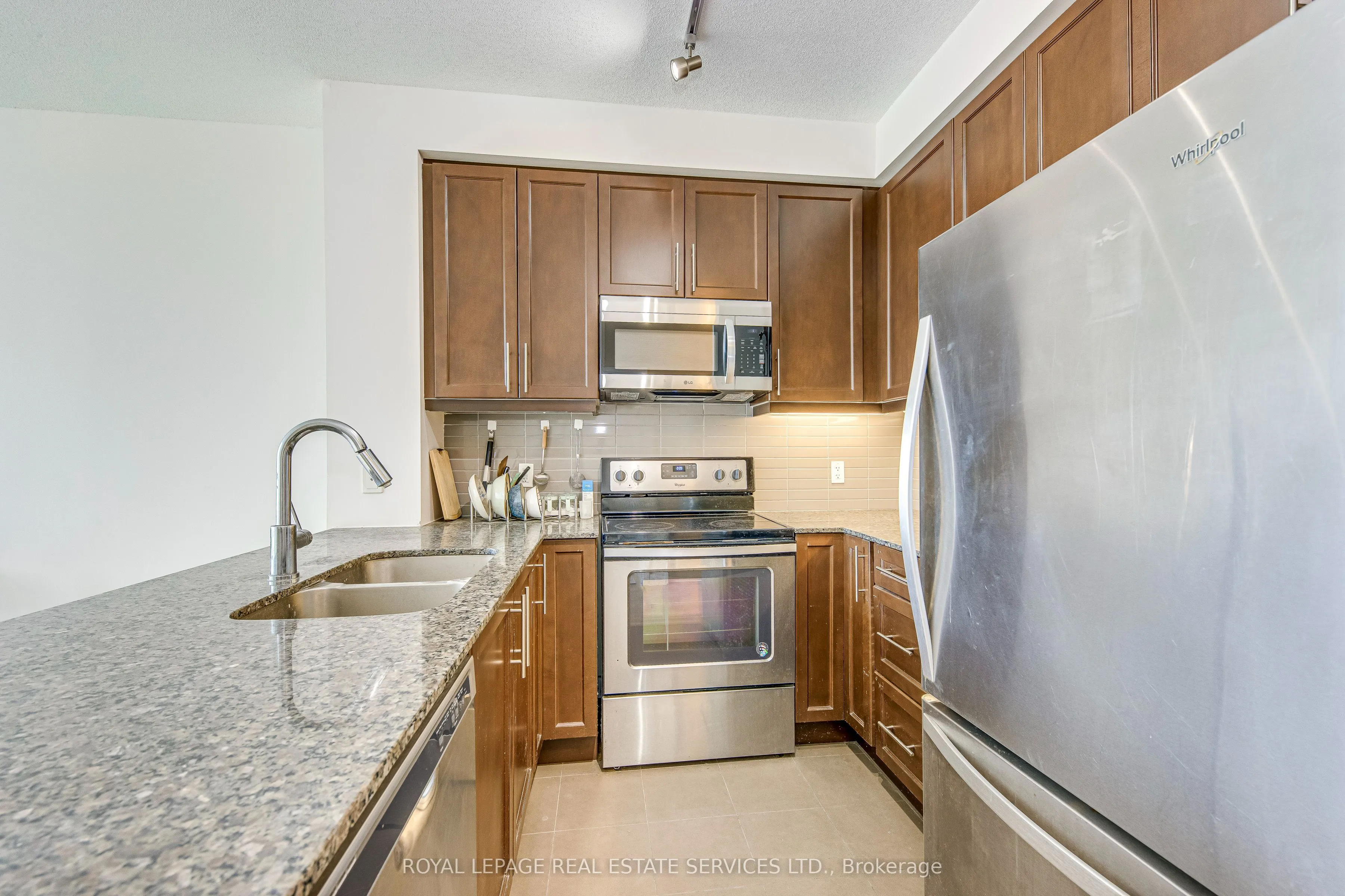 3975 Grand Park Drive #910