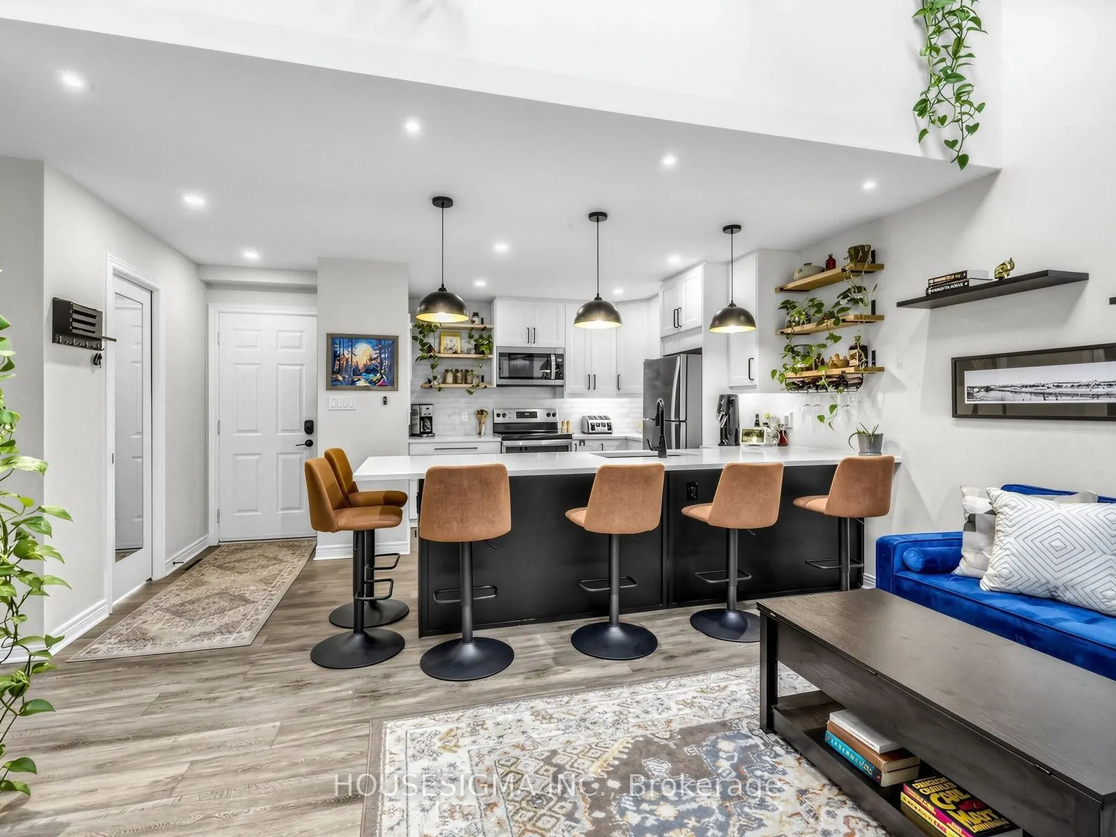 935 King Road #17
