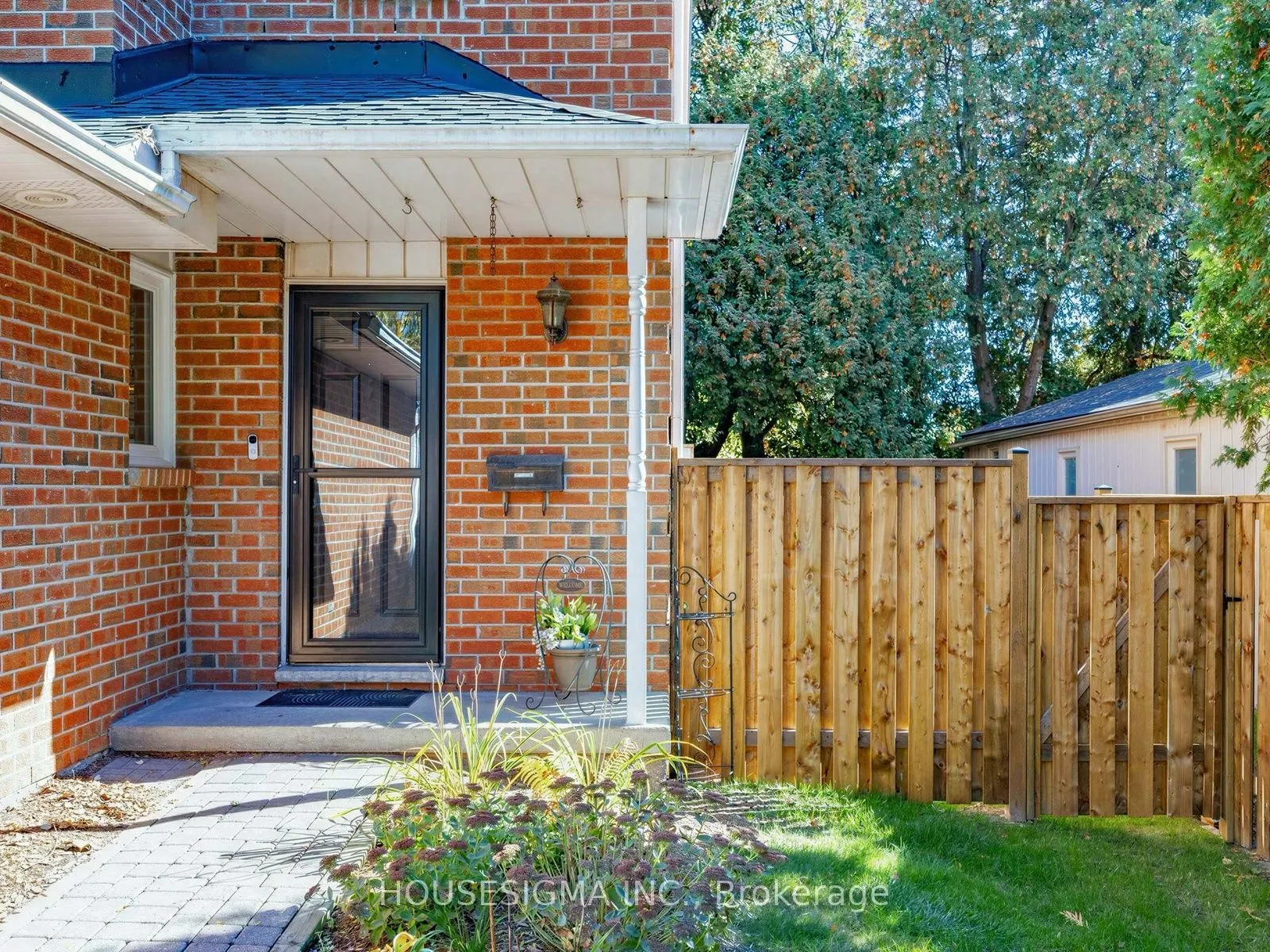 935 King Road #17