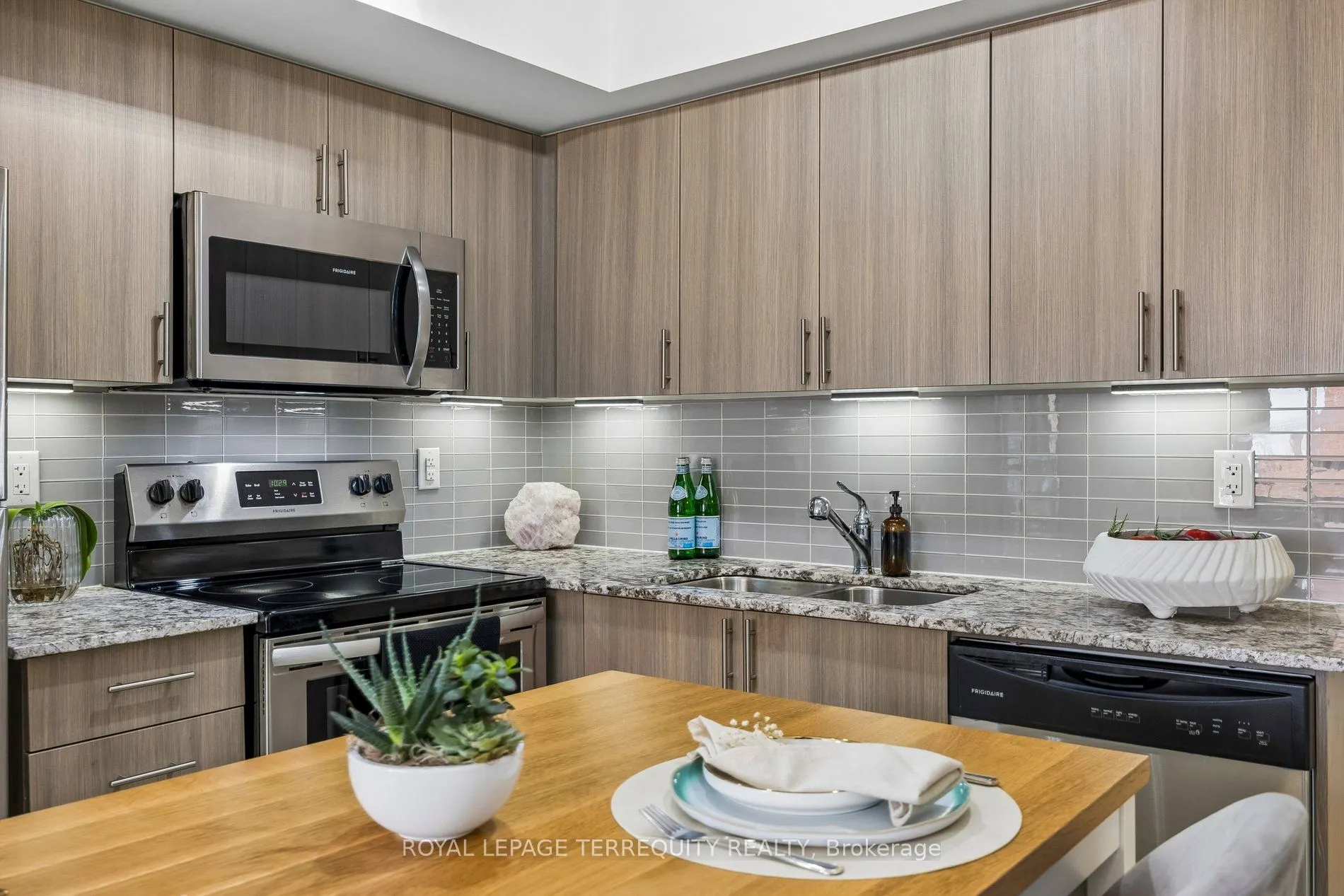 3091 Dufferin Street #524