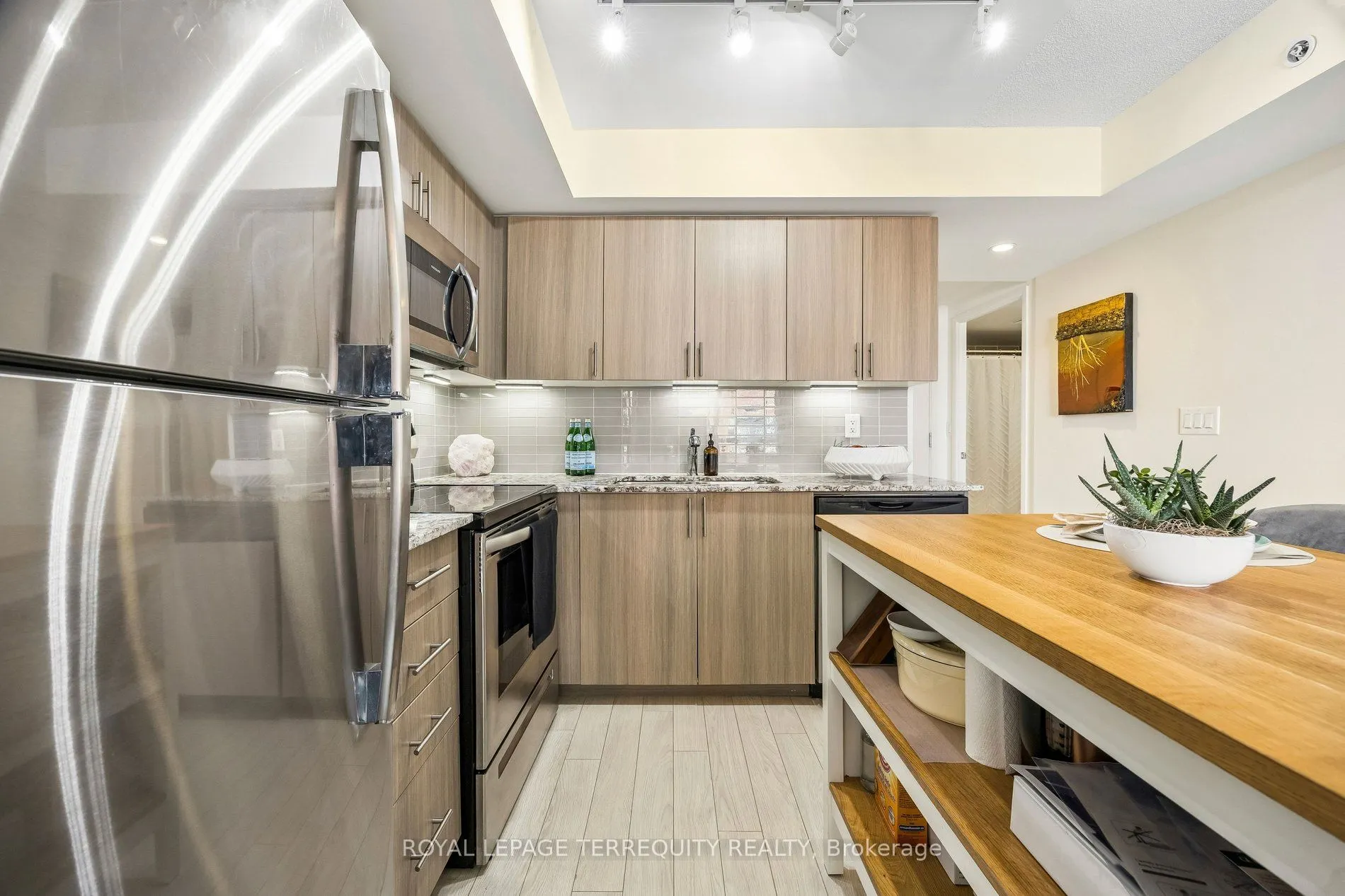 3091 Dufferin Street #524