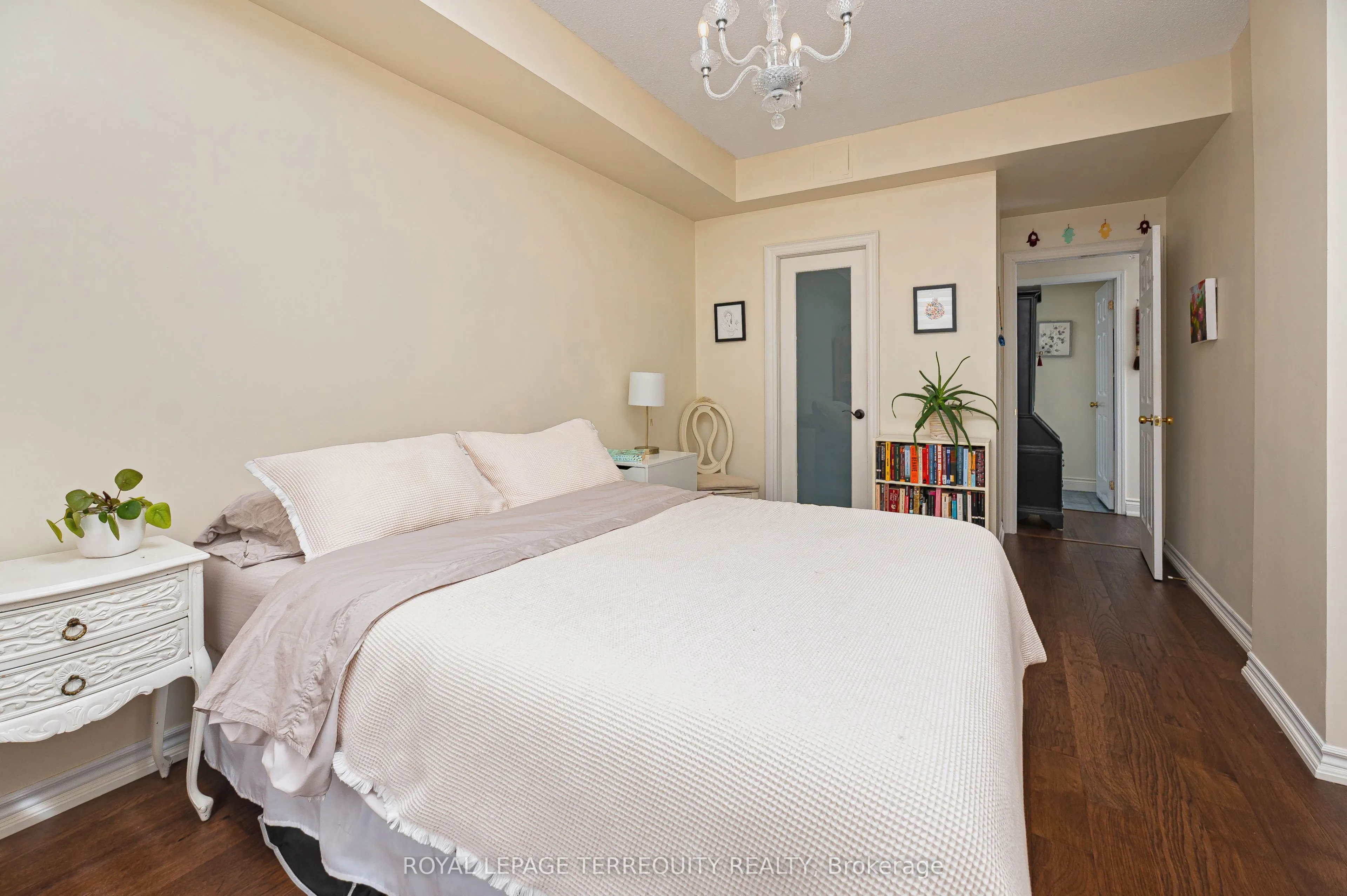 935 Royal York Road #407