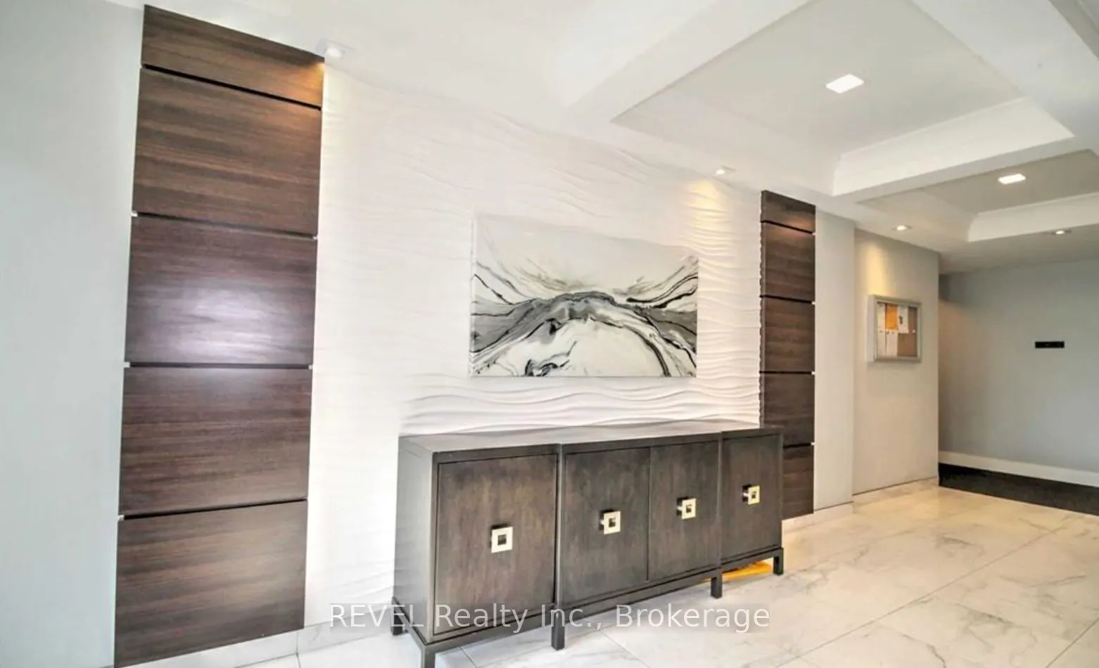 630 Sauve Street #111