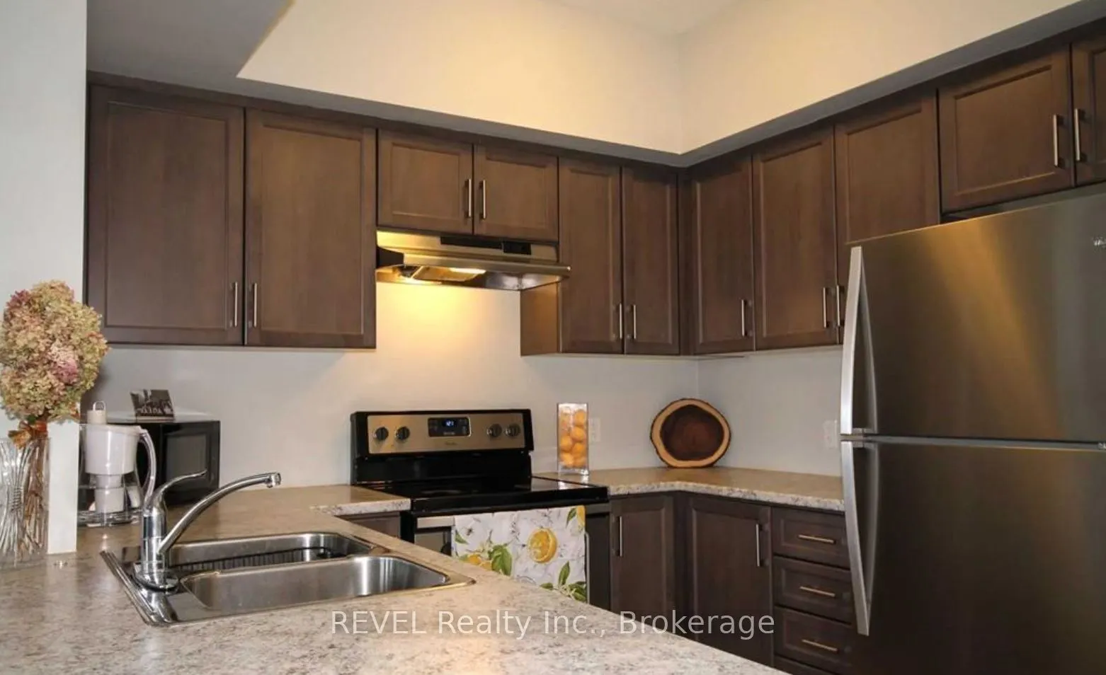 630 Sauve Street #111