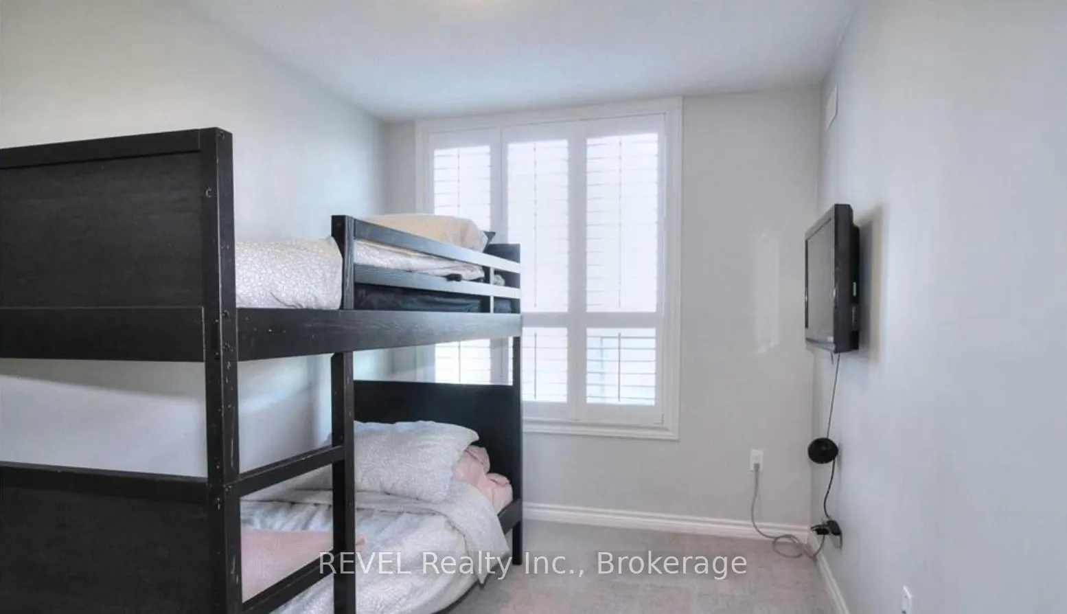 630 Sauve Street #111
