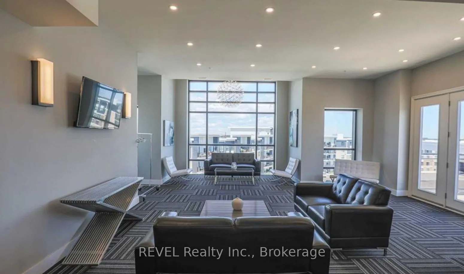 630 Sauve Street #111