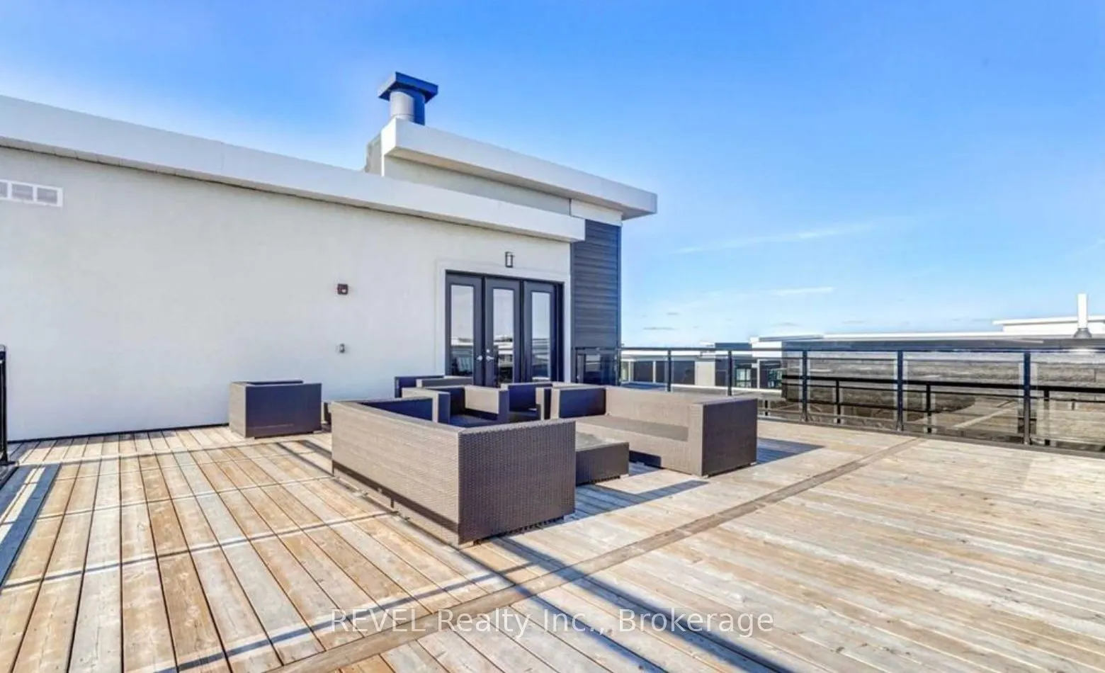 630 Sauve Street #111