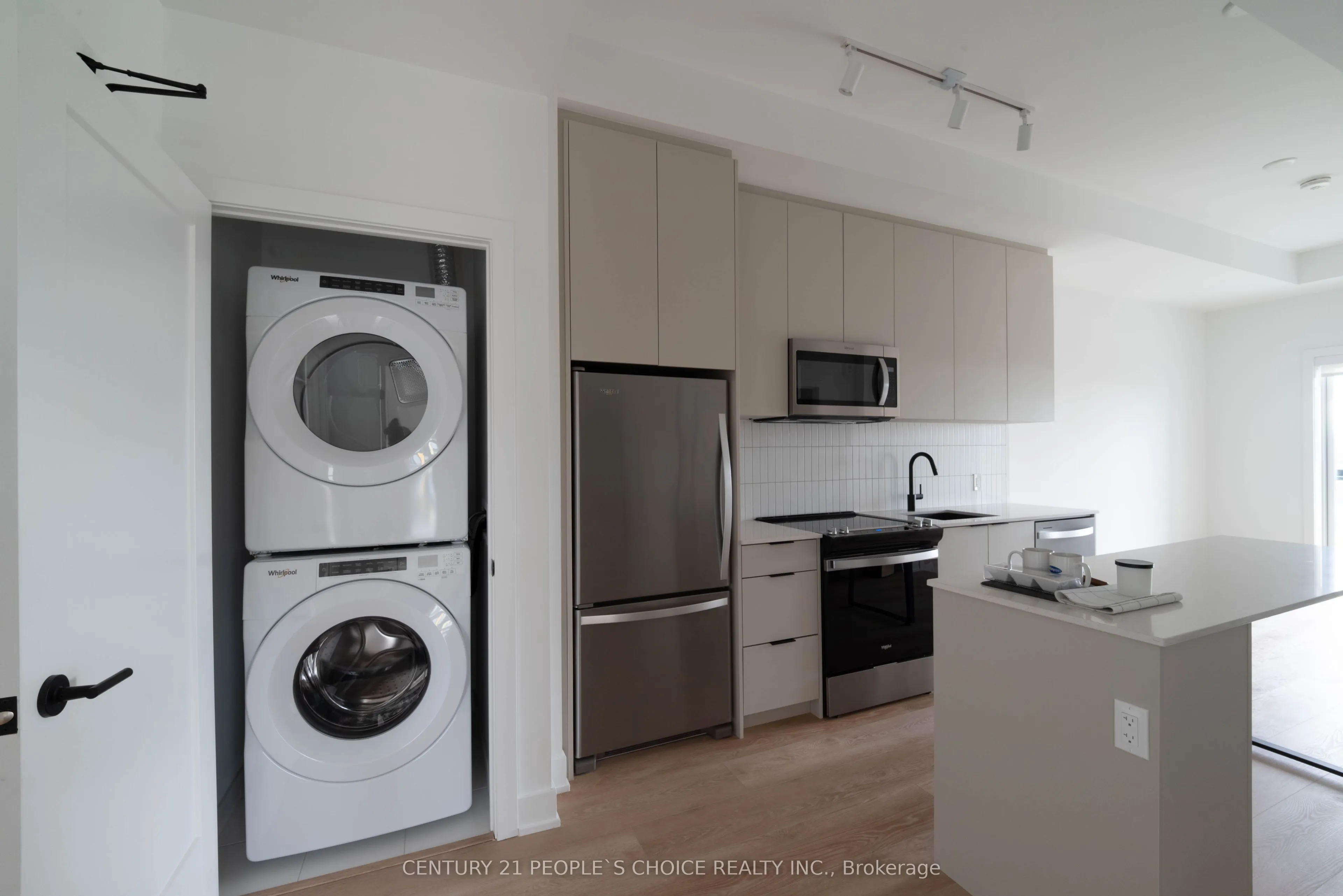 3008 William Cutmore Boulevard #707