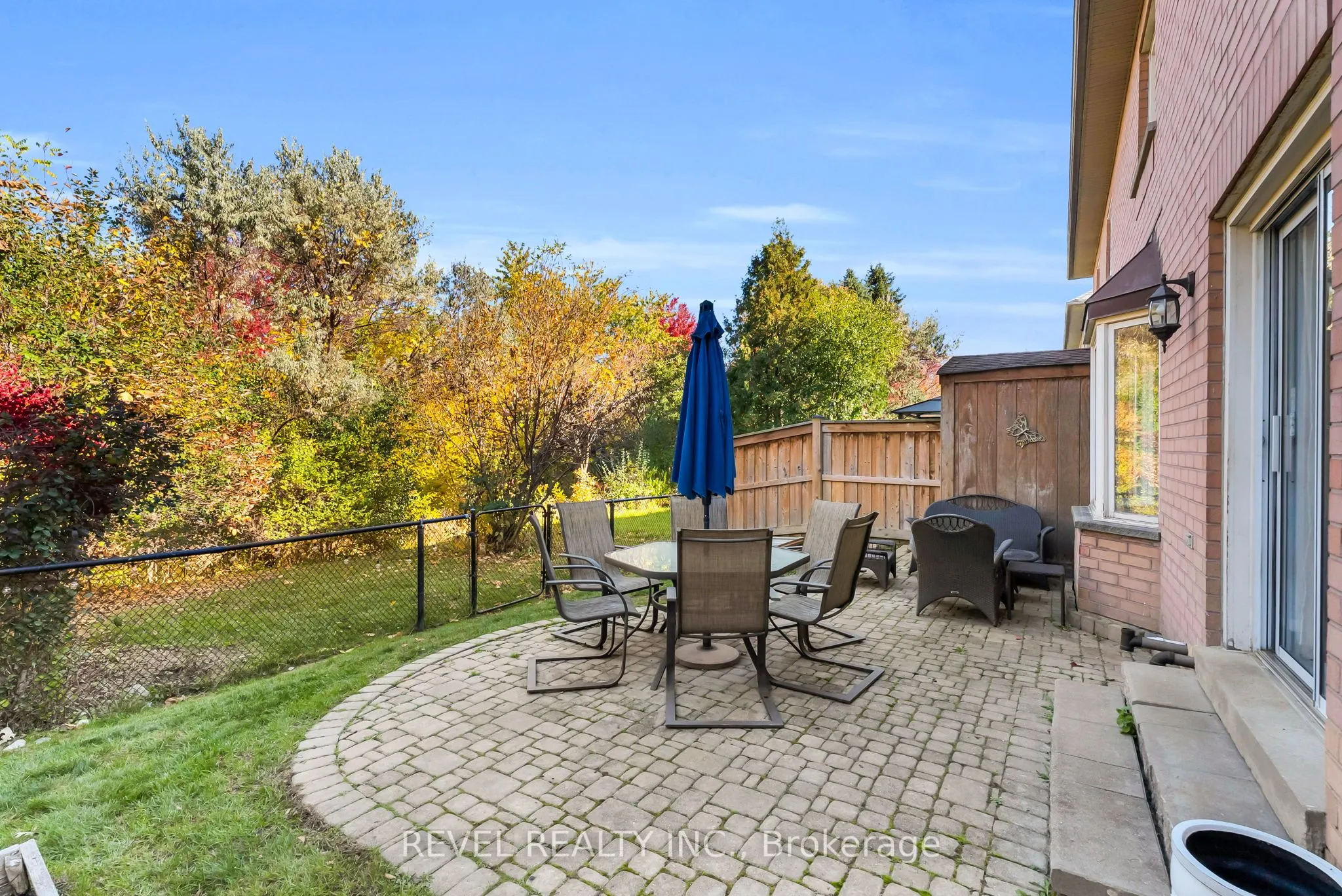 100 Pressed Brick Drive