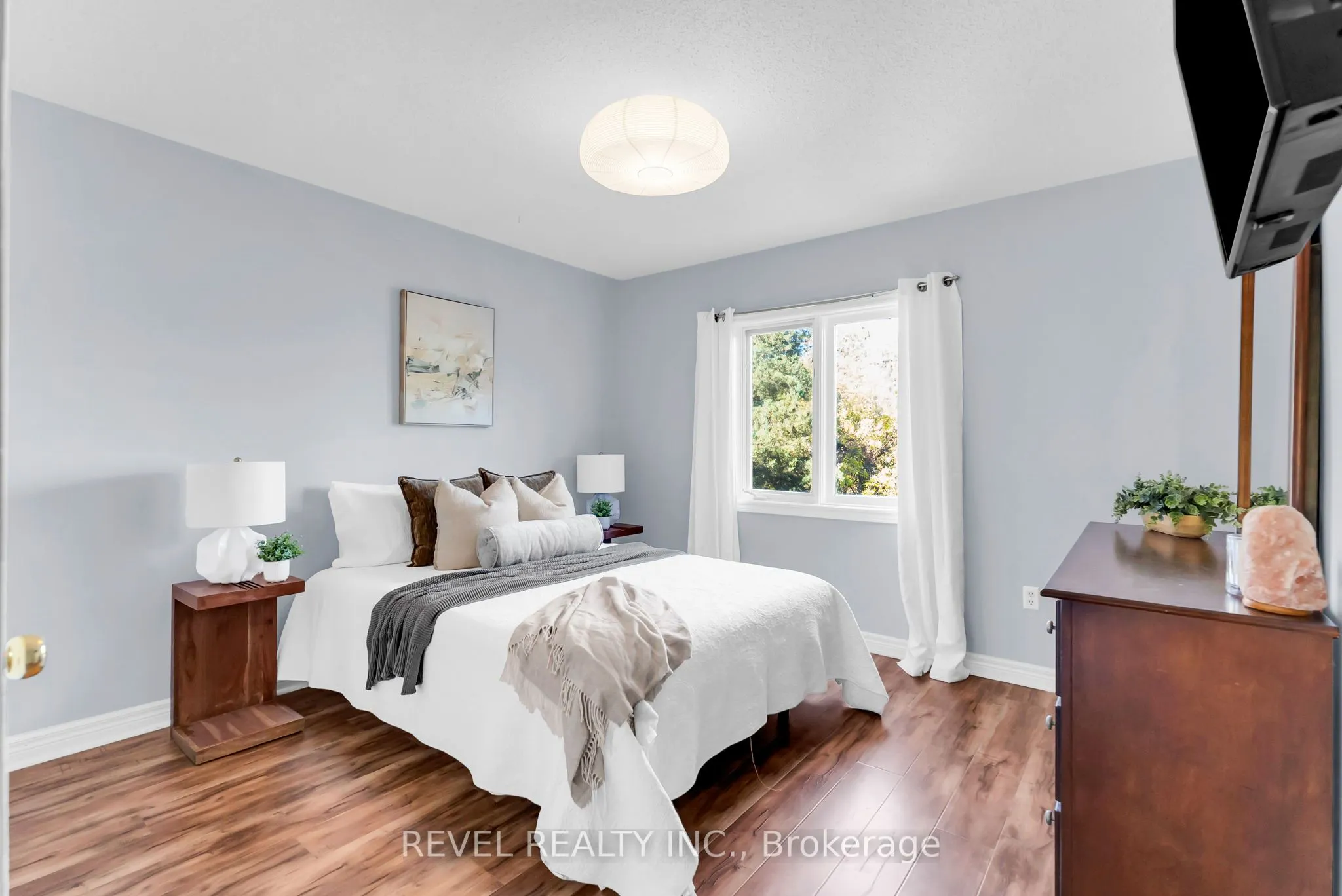 100 Pressed Brick Drive