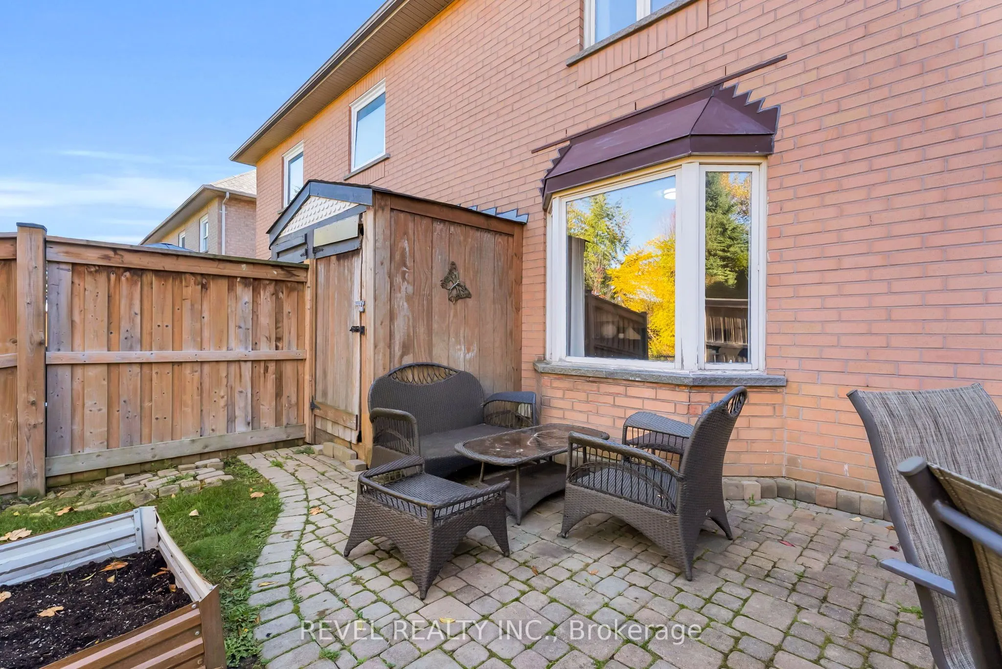 100 Pressed Brick Drive