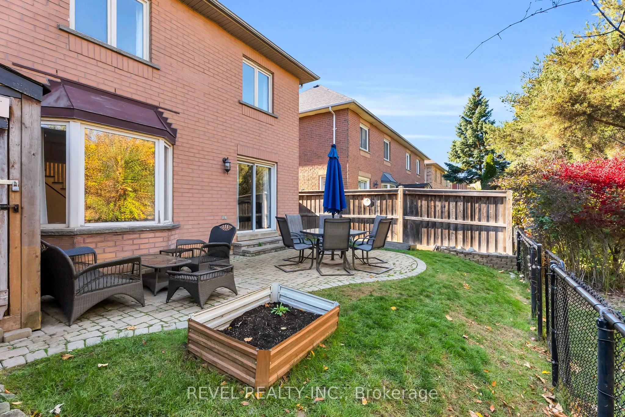 100 Pressed Brick Drive