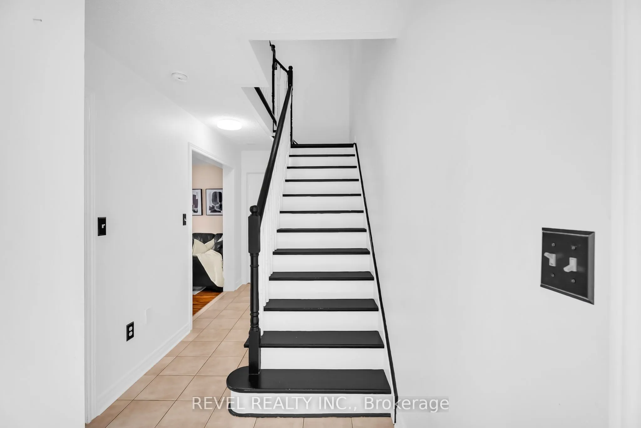 100 Pressed Brick Drive