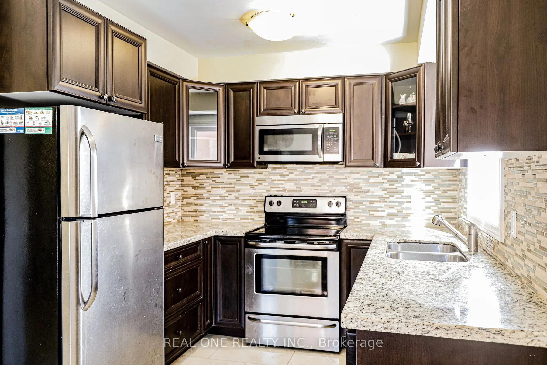 3331 Dovetail Mews
