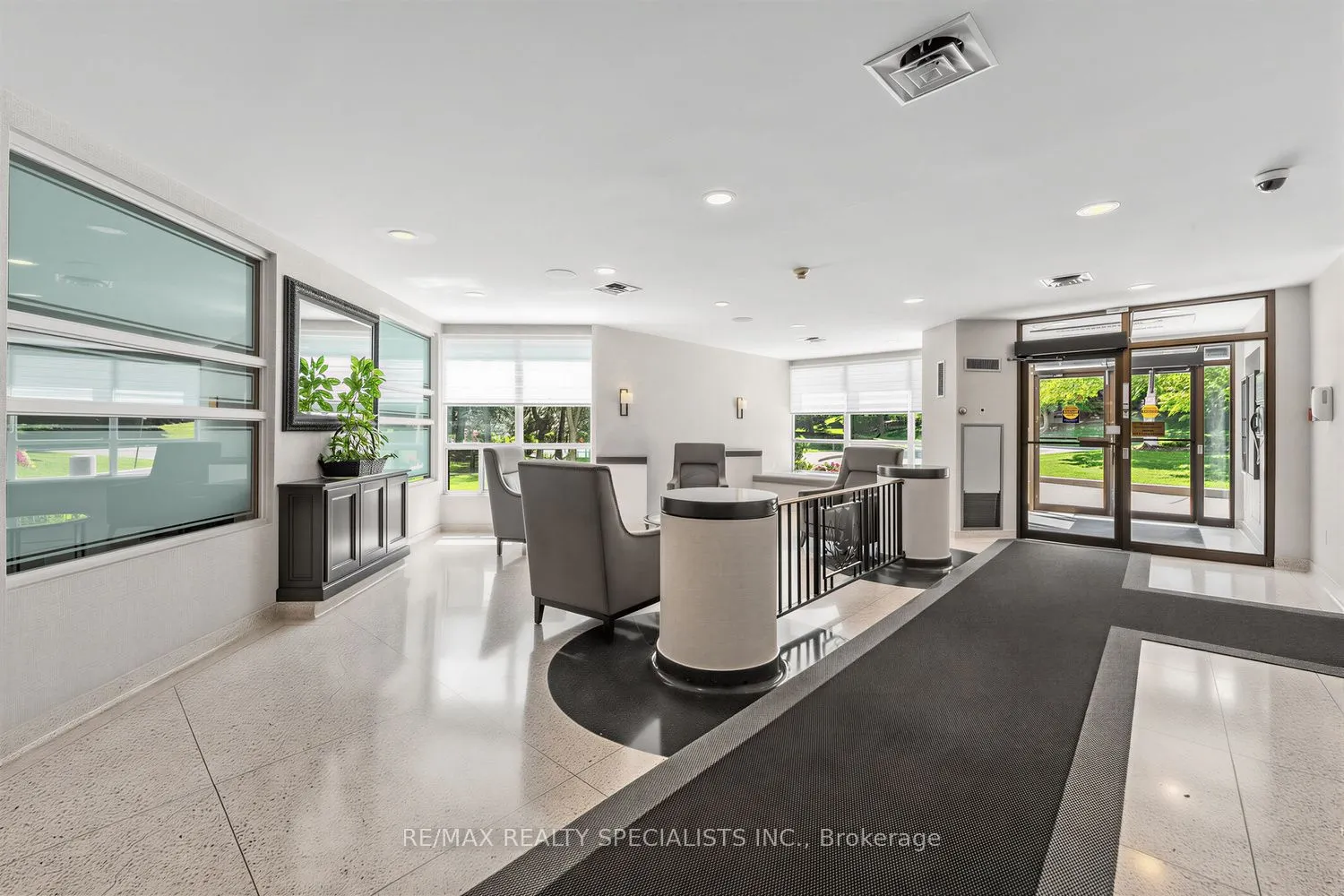 10 Laurelcrest Street #1006