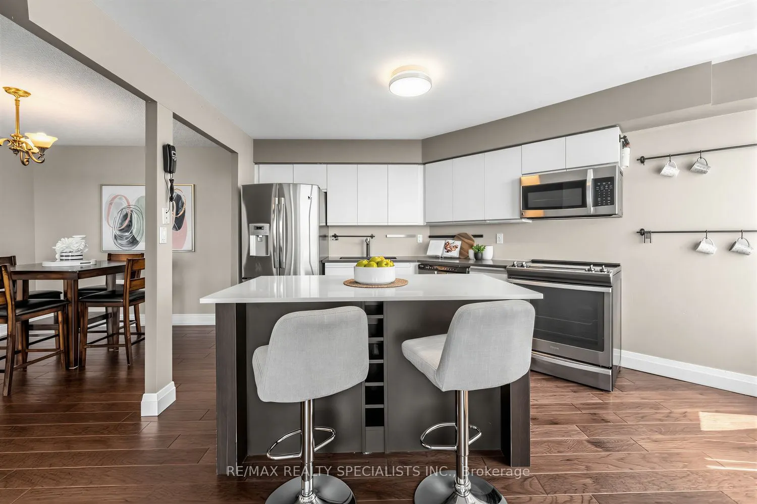 10 Laurelcrest Street #1006