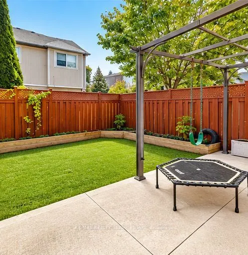 1857 Stevington Crescent