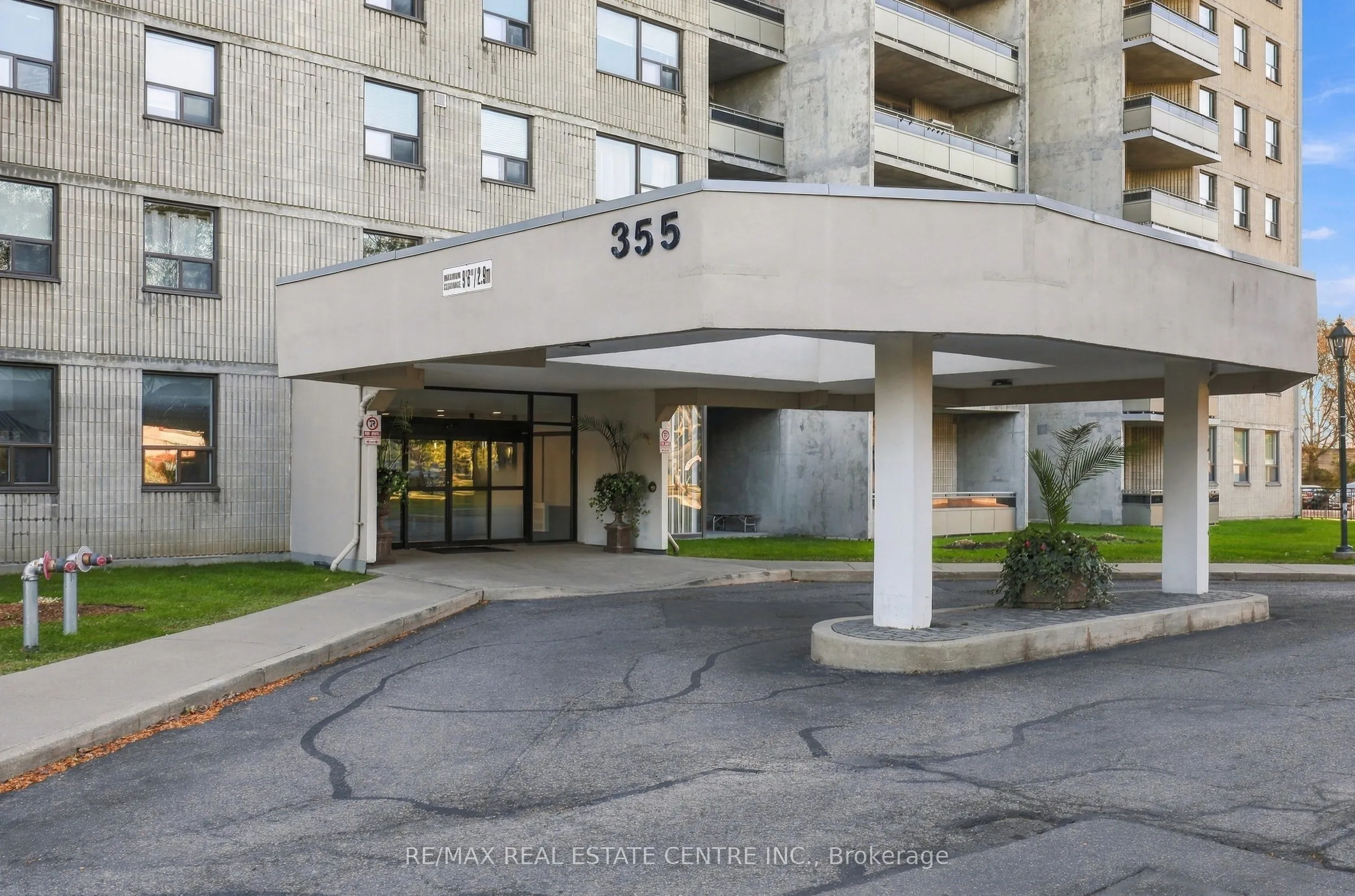 355 Rathburn Road E #1110