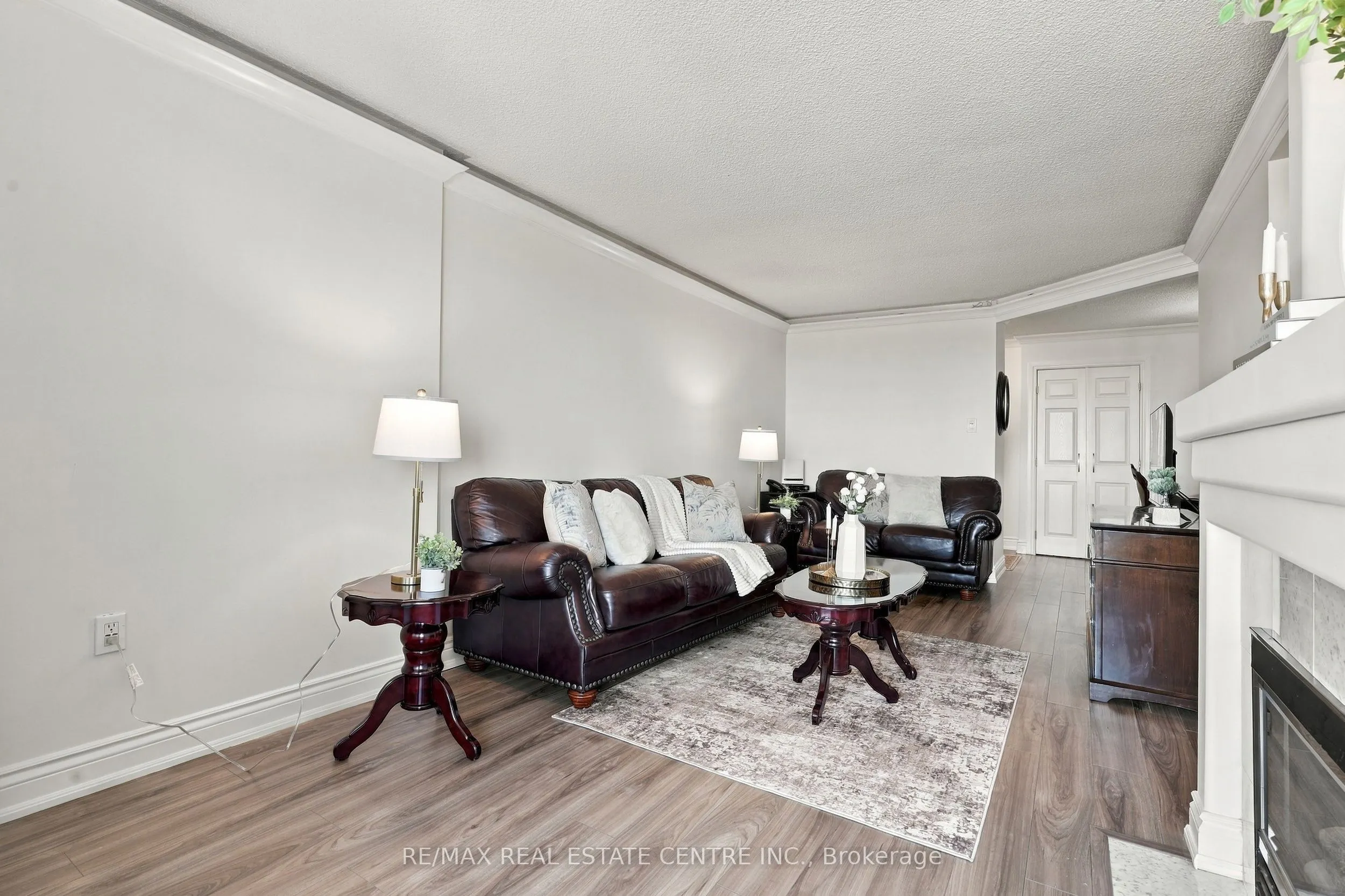 355 Rathburn Road E #1110