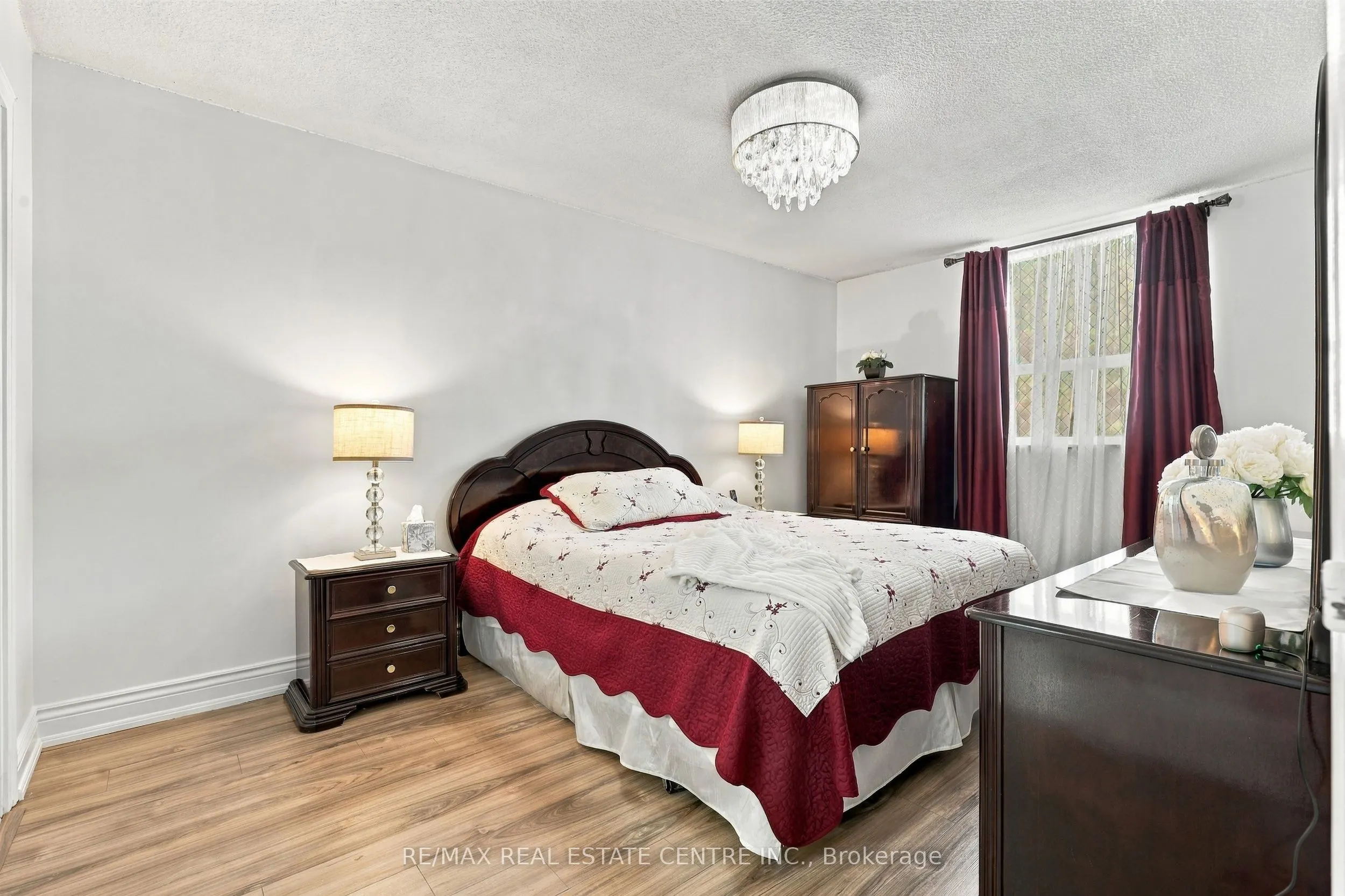 355 Rathburn Road E #1110