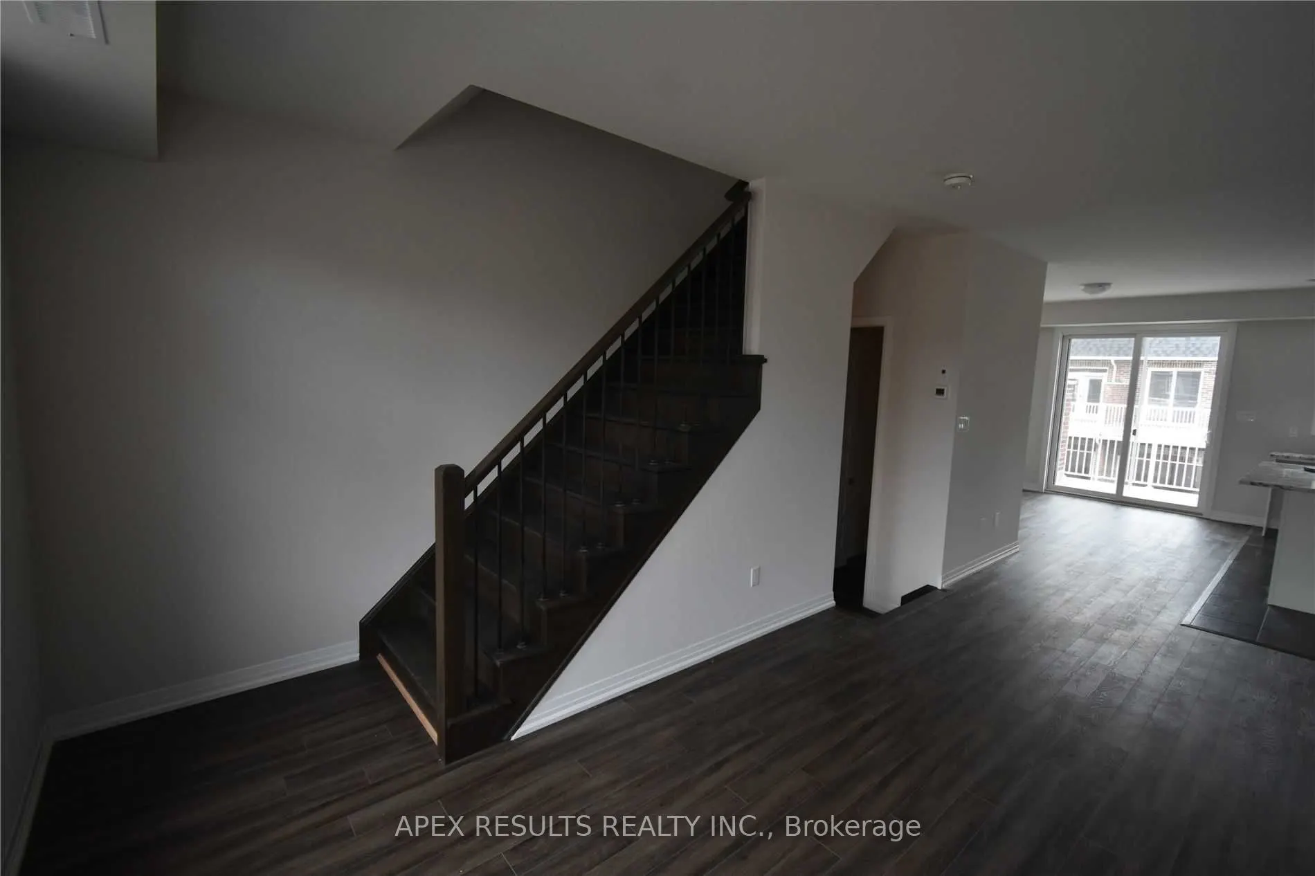 2362 New Street #4