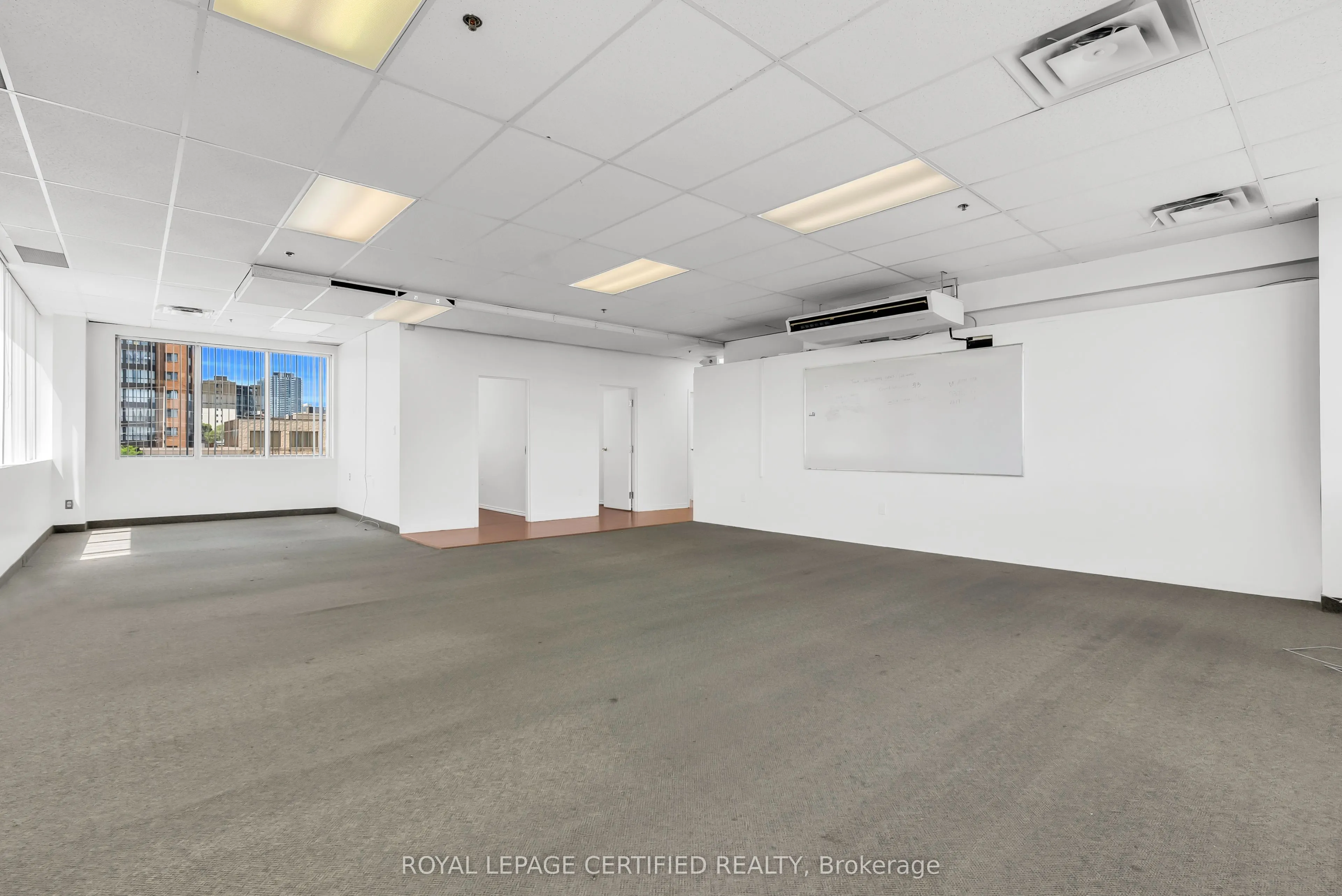 3024 Hurontario Street #304