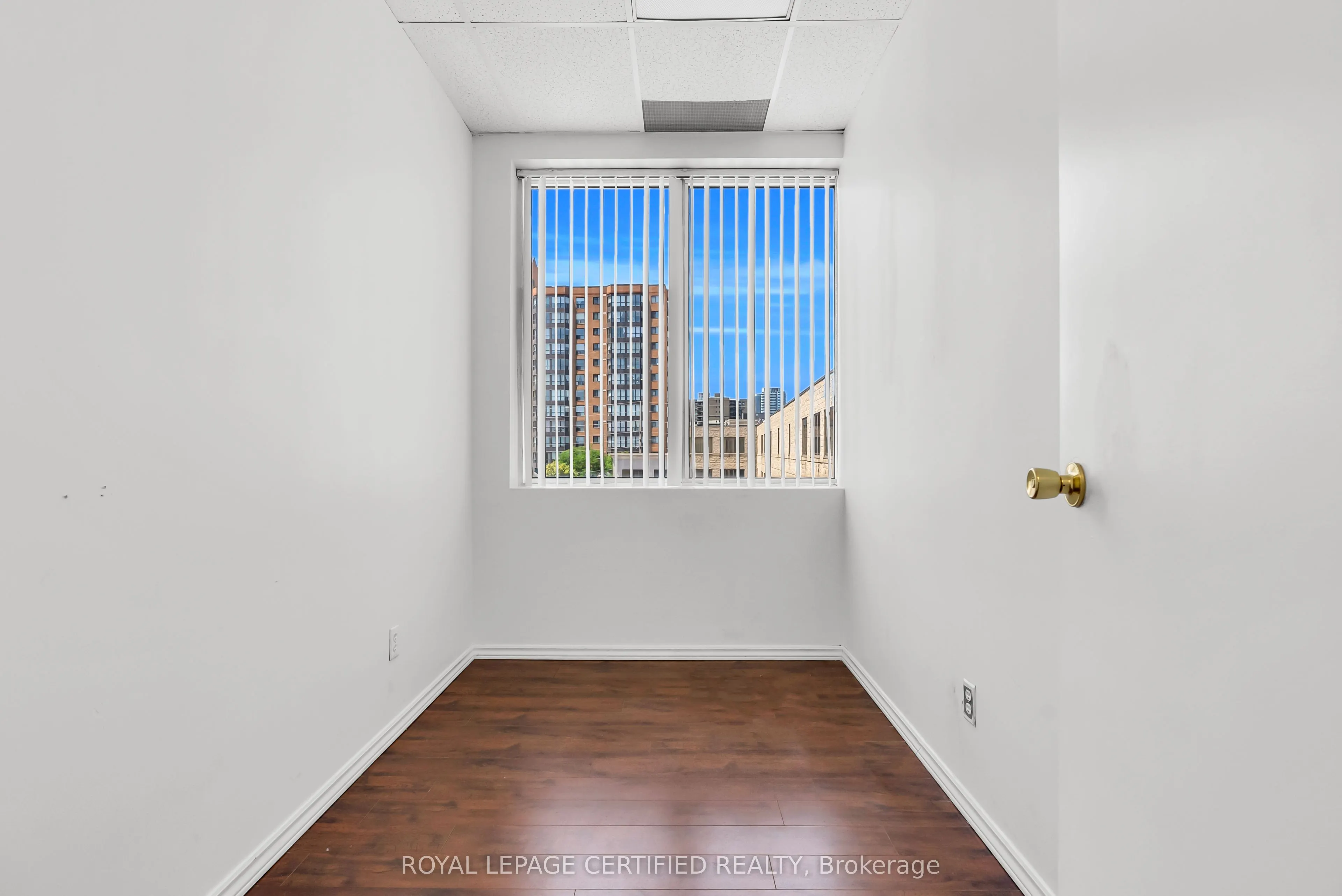 3024 Hurontario Street #304
