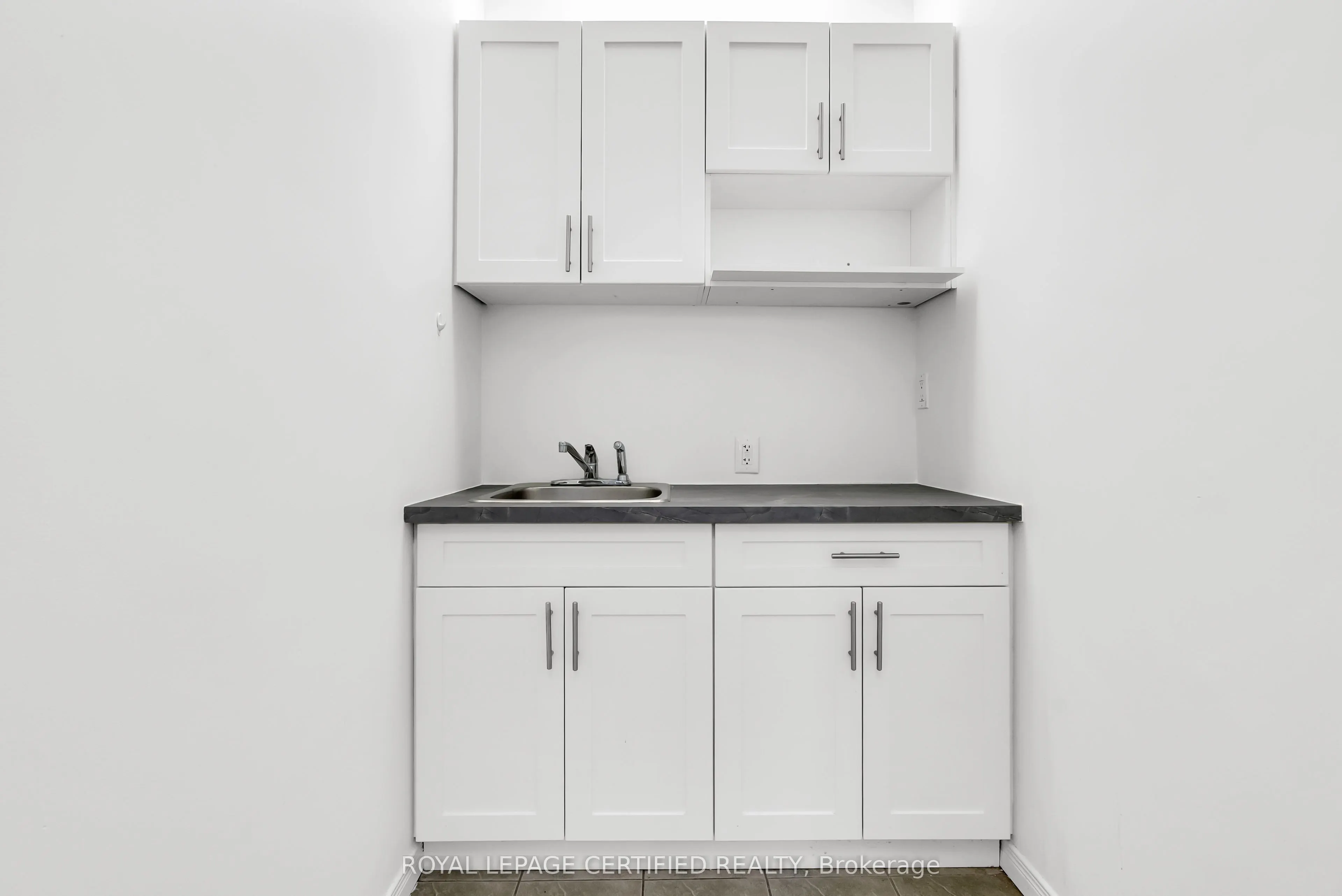 3024 Hurontario Street #304