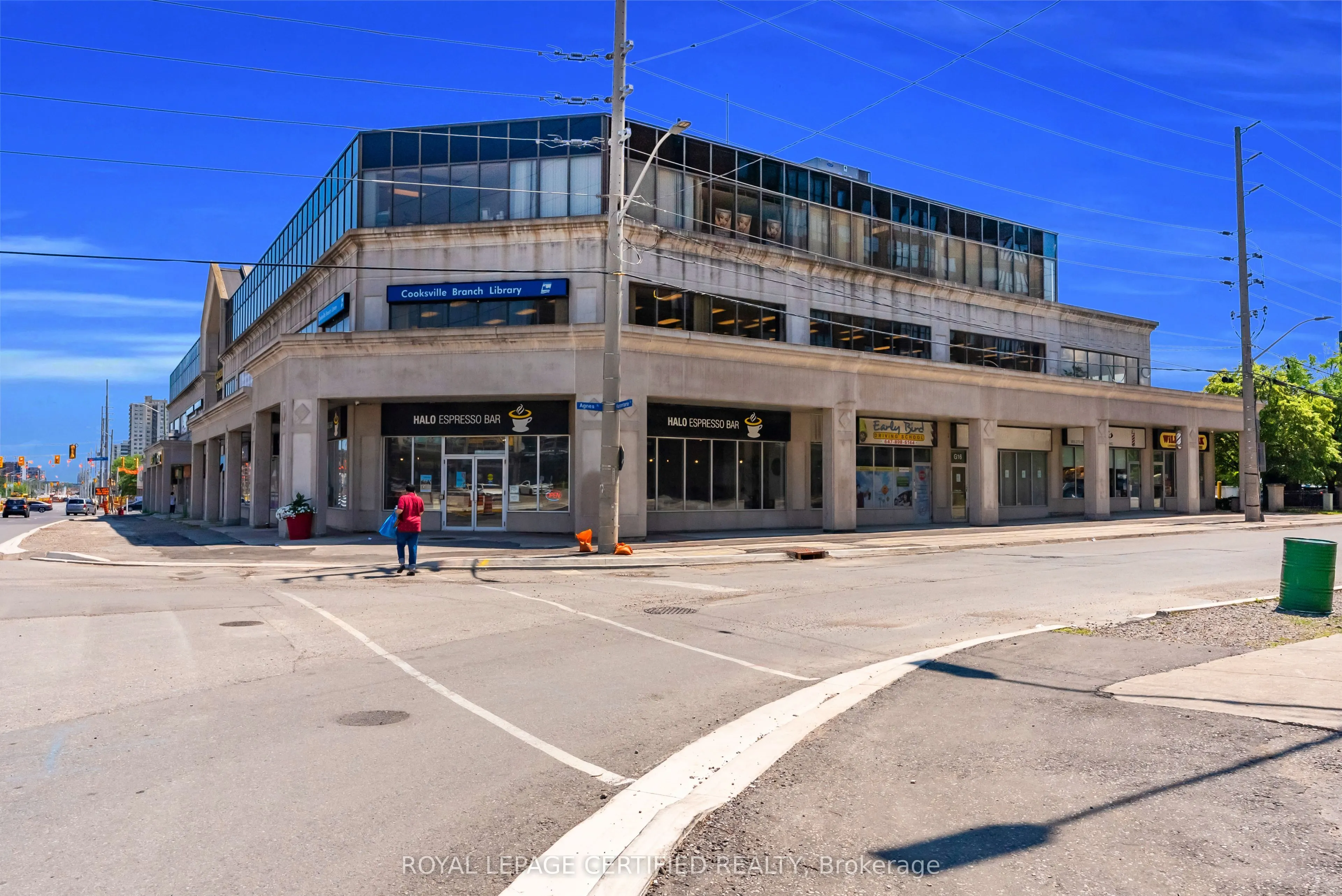 3024 Hurontario Street #304
