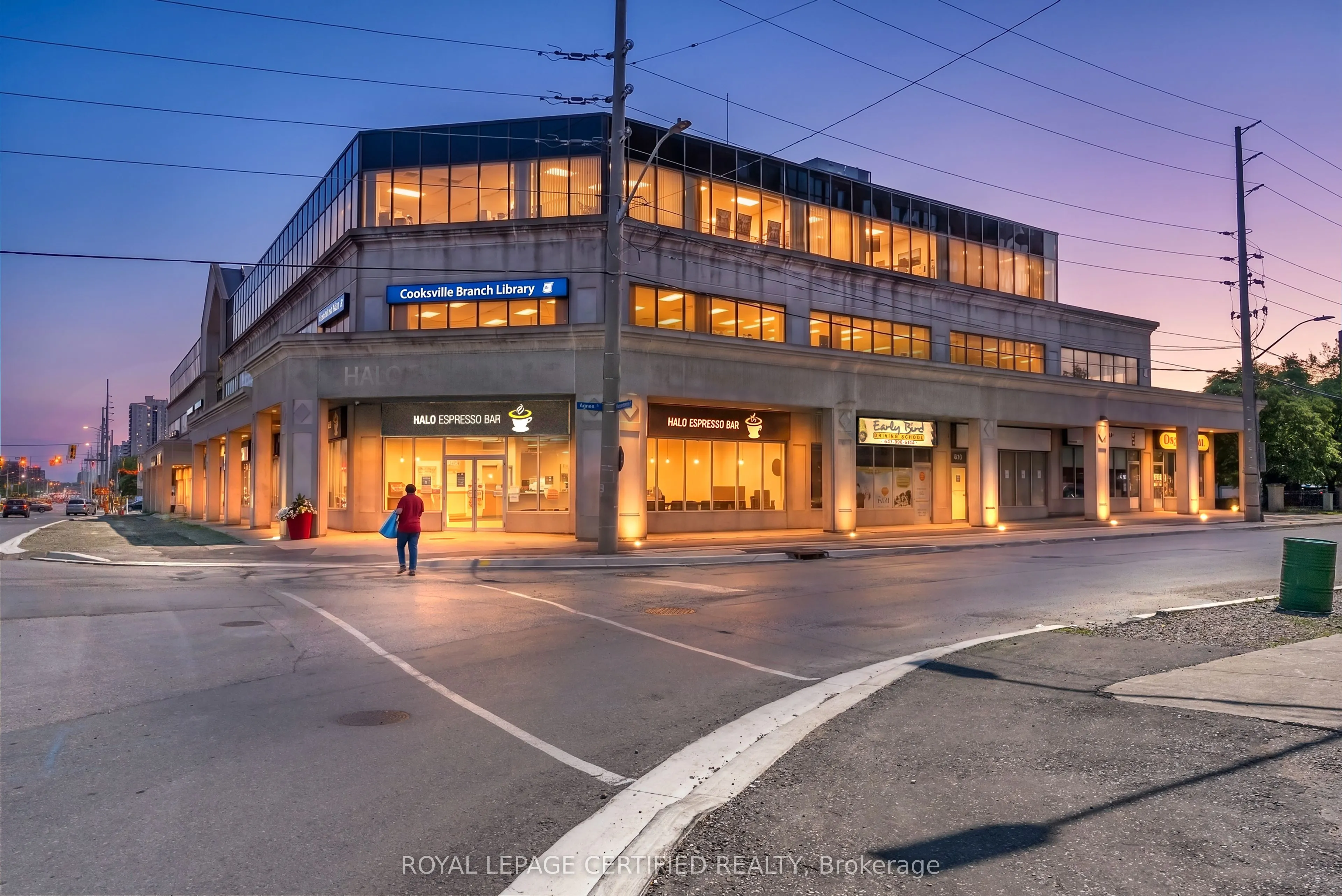 3024 Hurontario Street #304