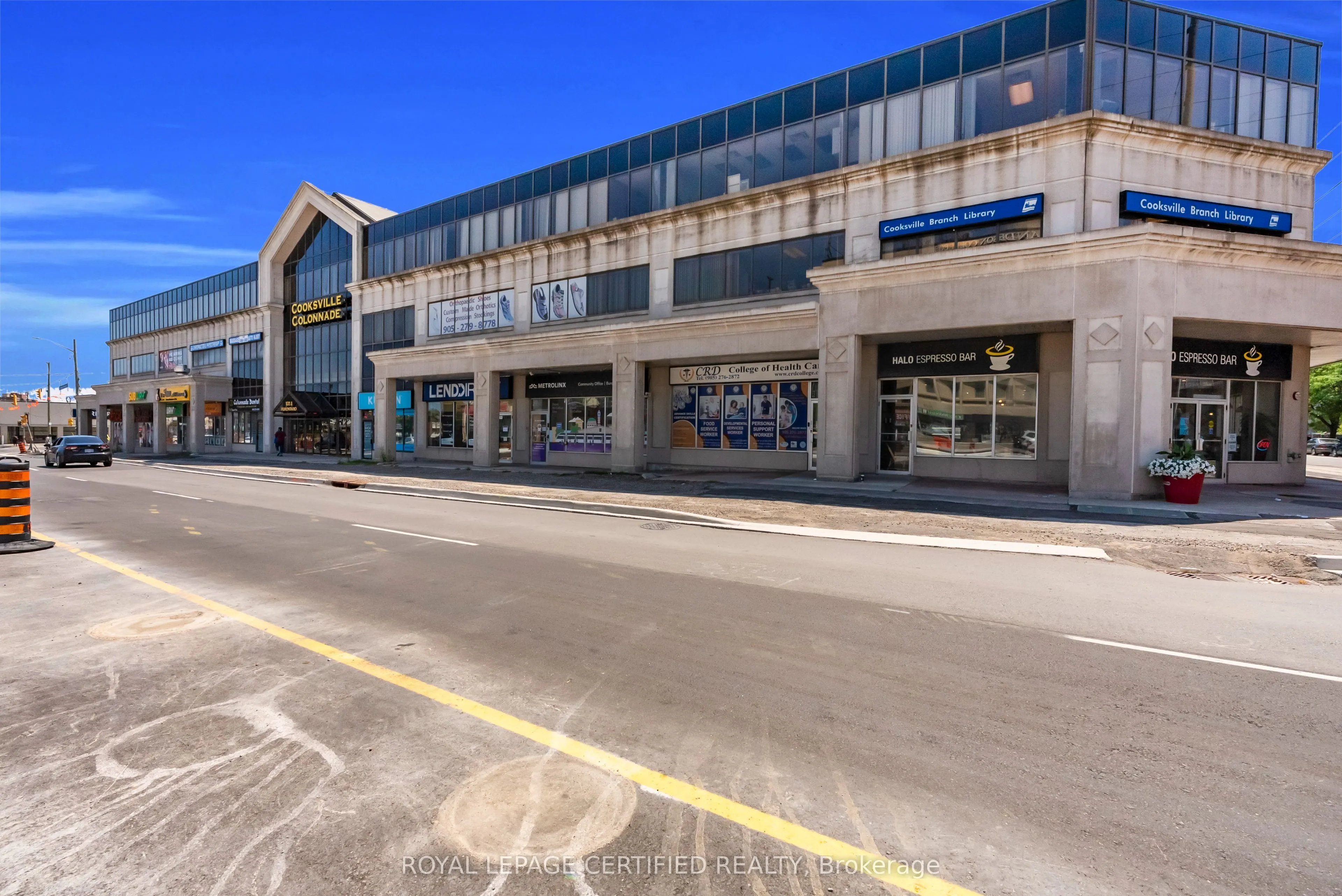 3024 Hurontario Street #304