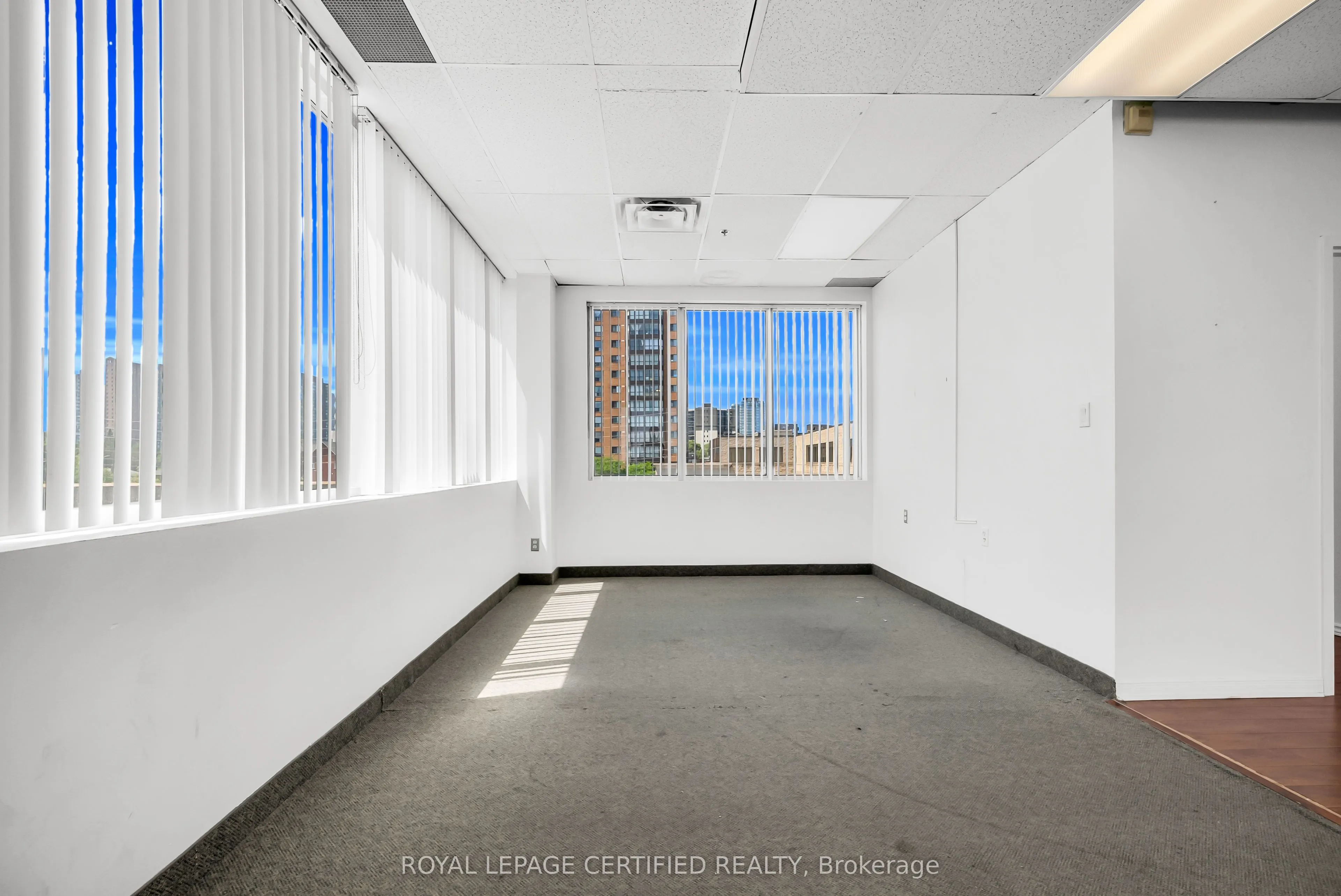 3024 Hurontario Street #304