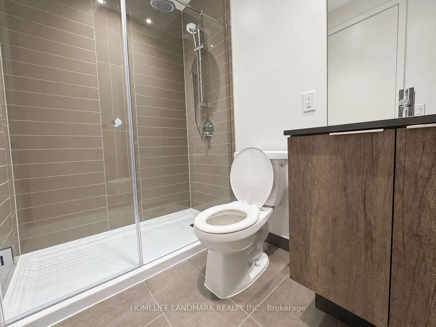 448 Burnhamthorpe Road W #5401