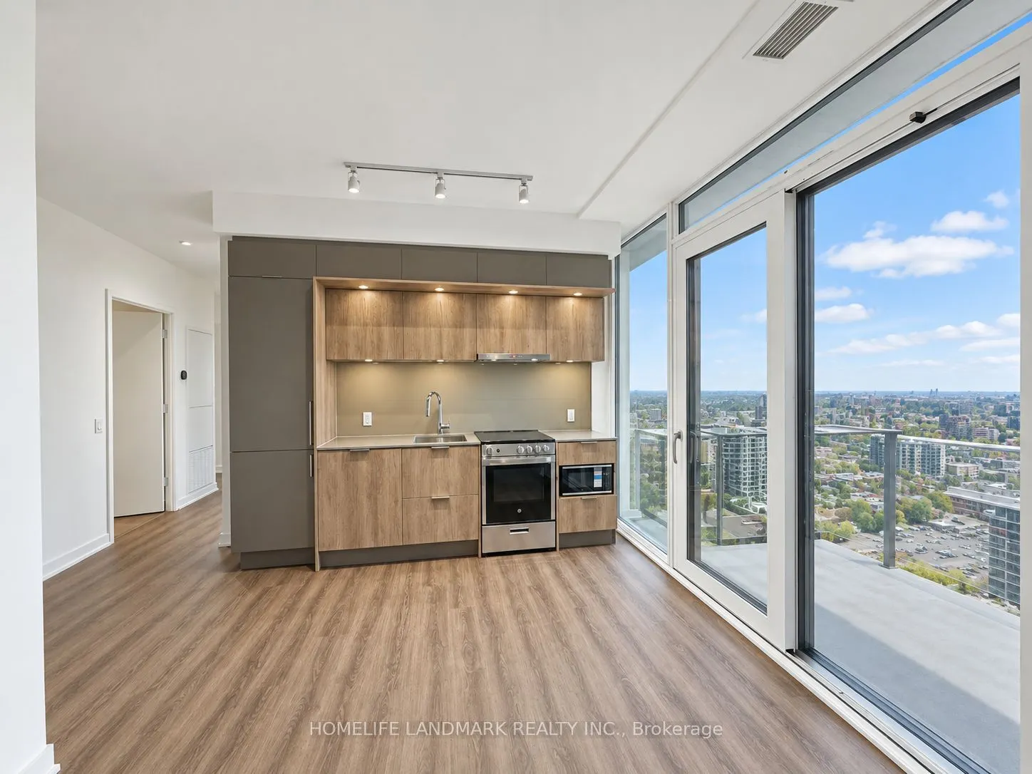 448 Burnhamthorpe Road W #5401