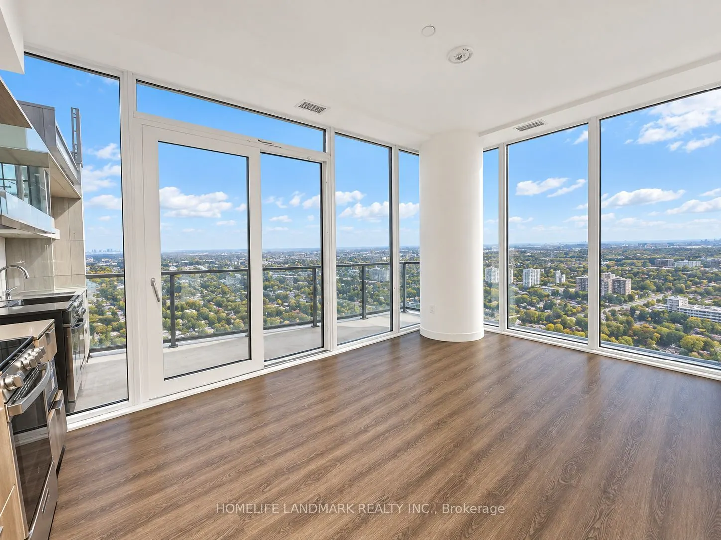 448 Burnhamthorpe Road W #5401