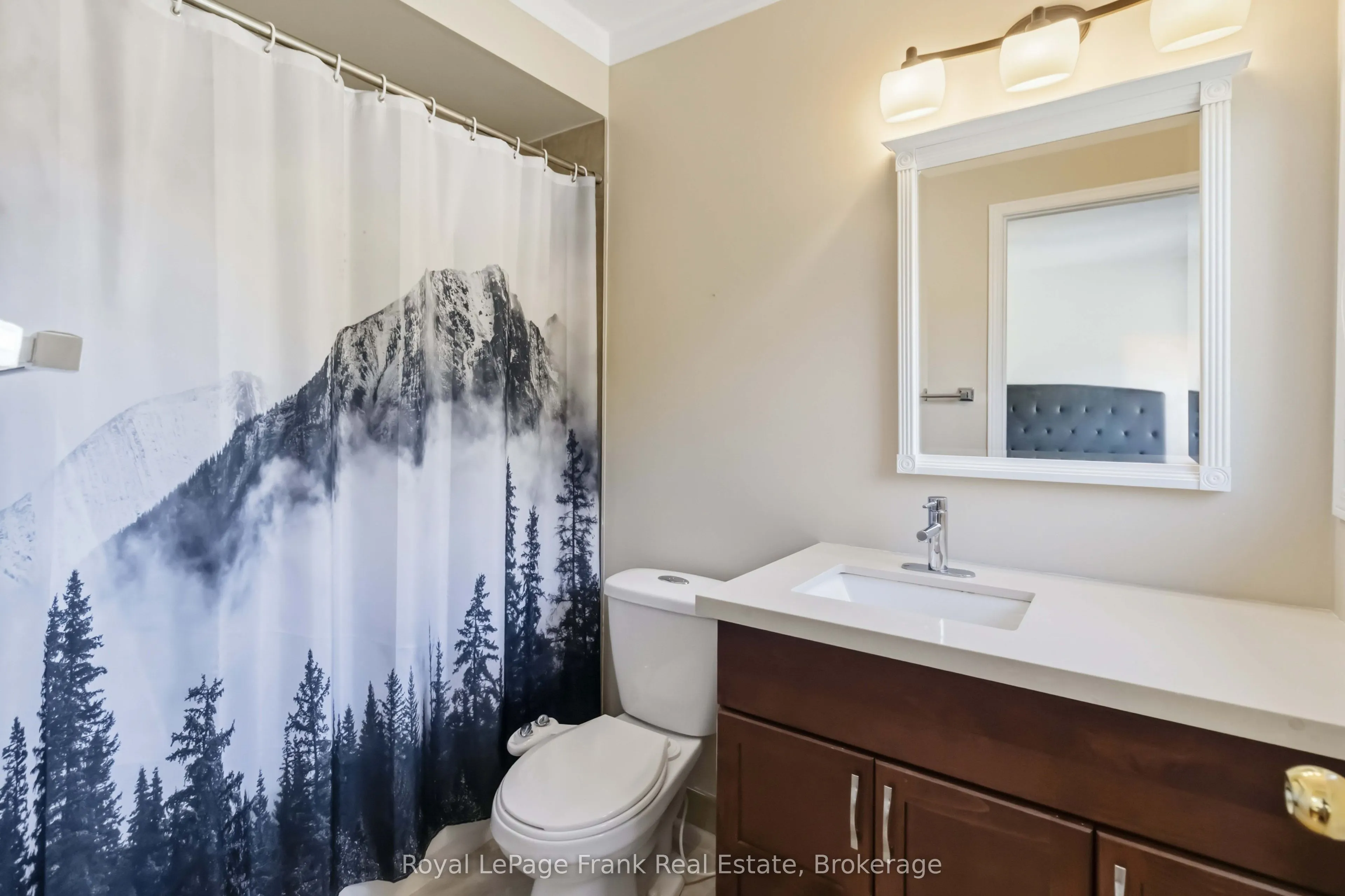 1385 Lakeshore Road W #27