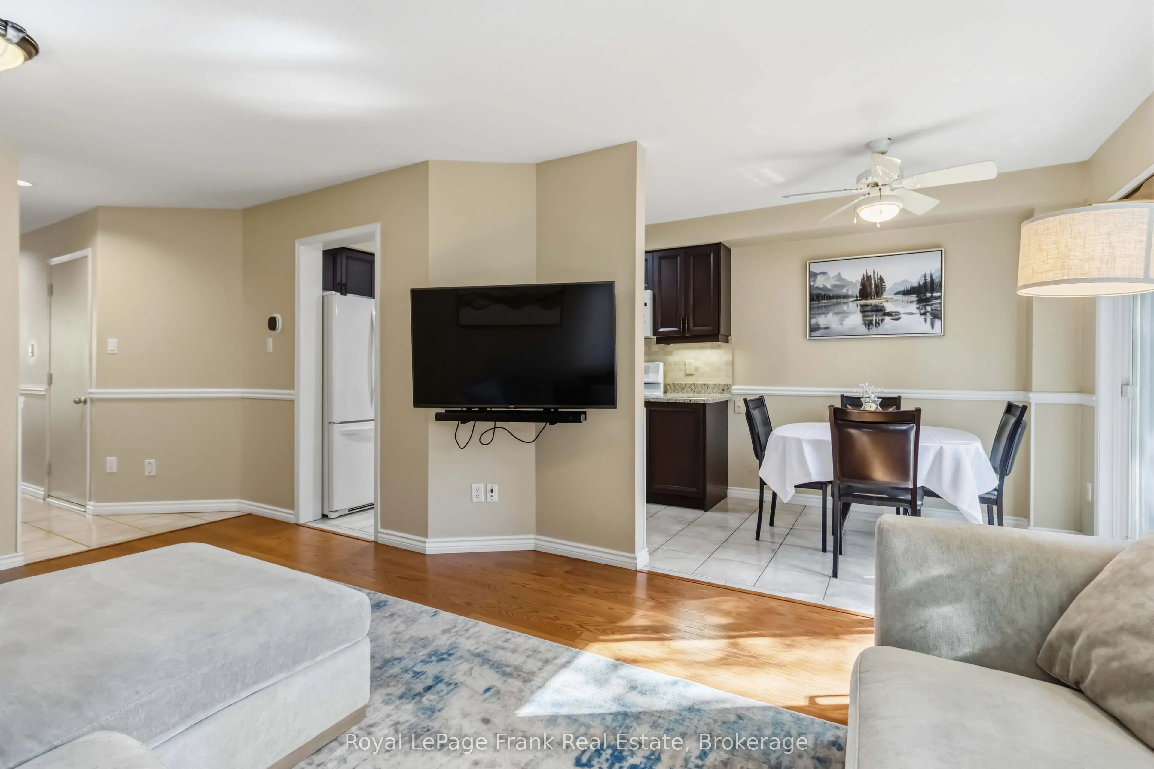 1385 Lakeshore Road W #27