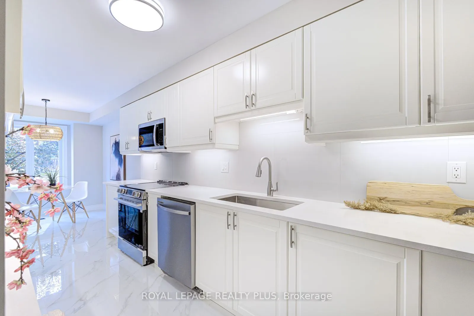 5490 Glen Erin Drive #3