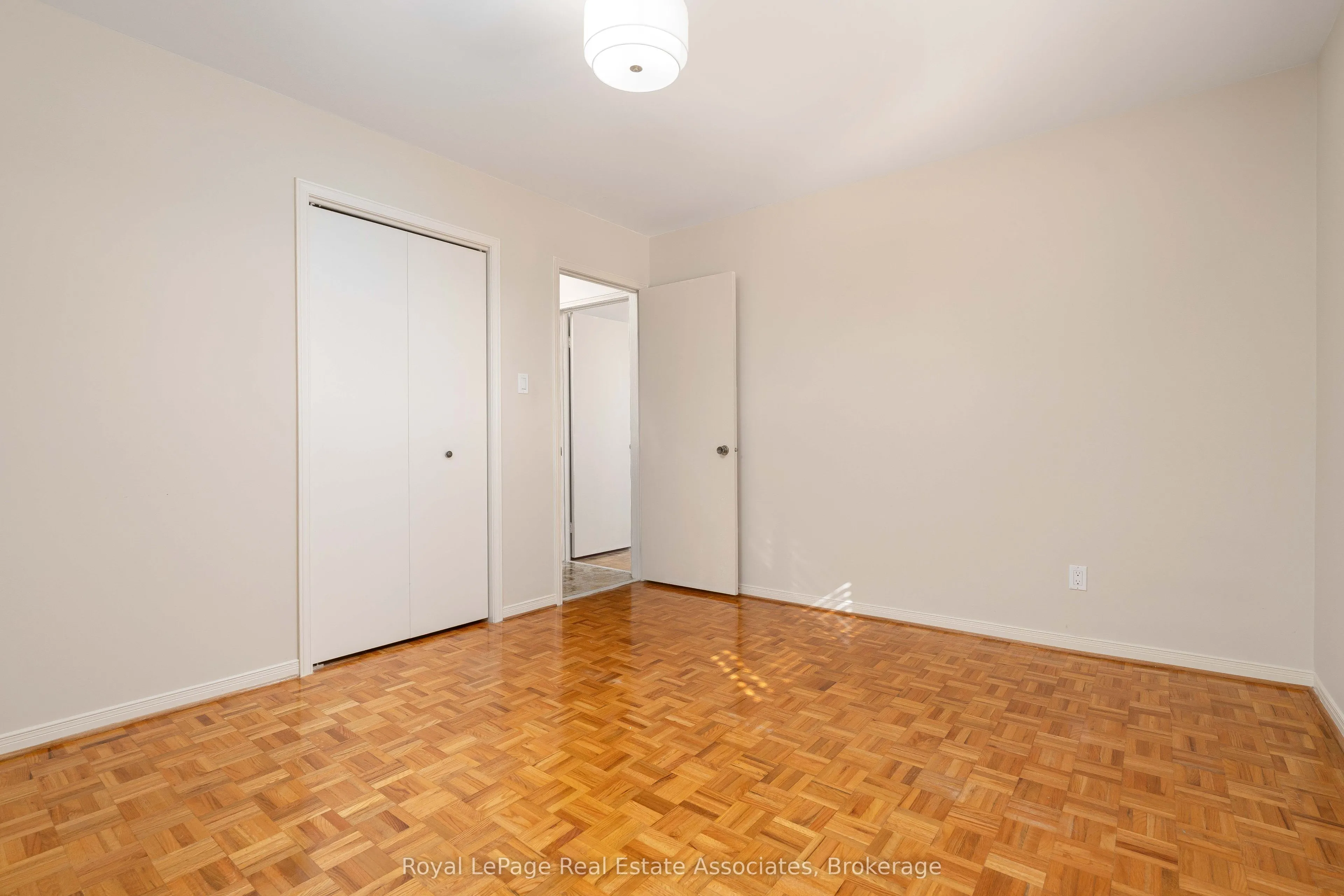 7 Capstan Court