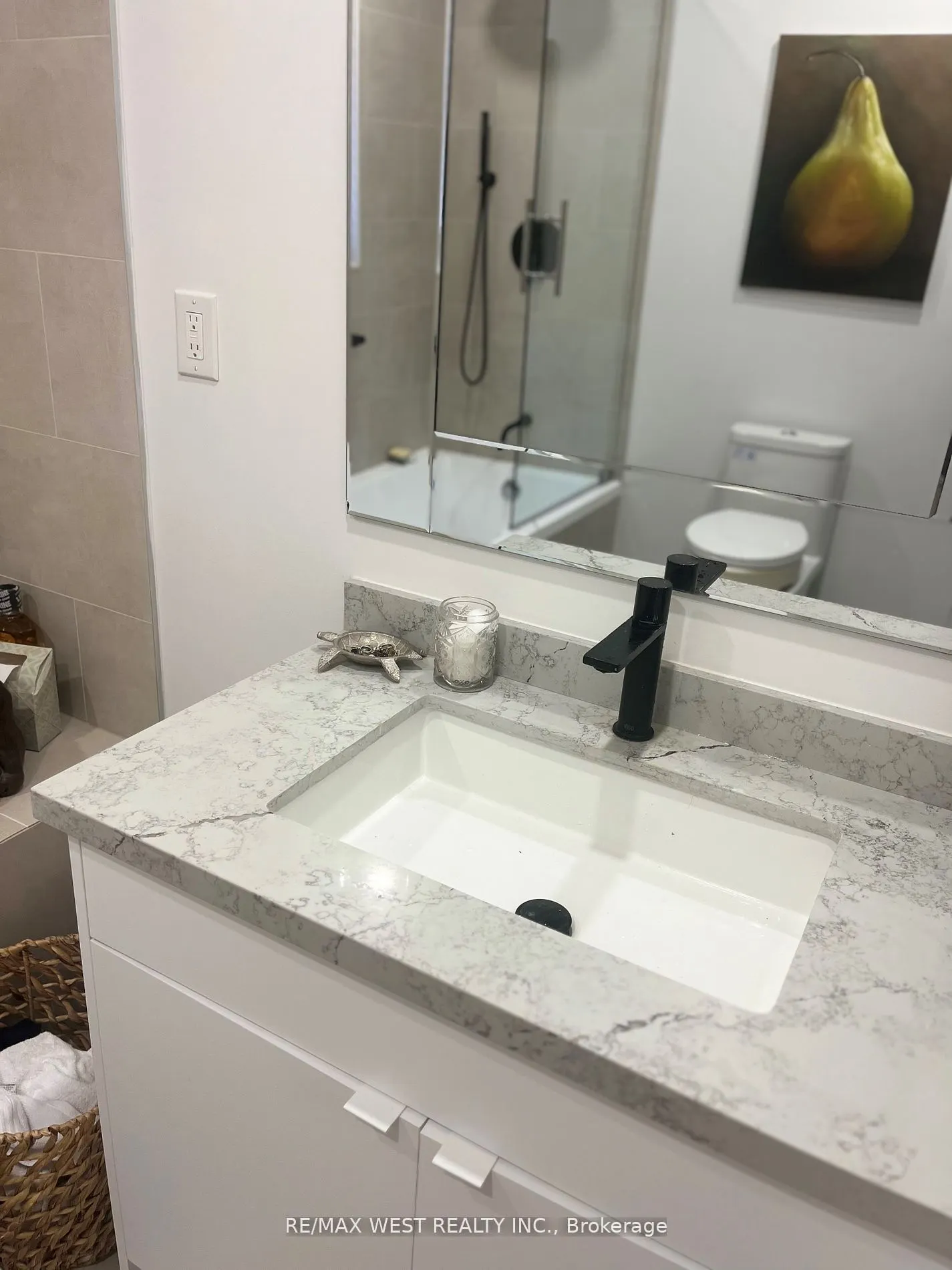 27 Oakview Avenue #Main