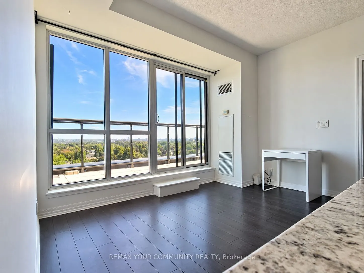 80 Esther Lorrie Drive #1206