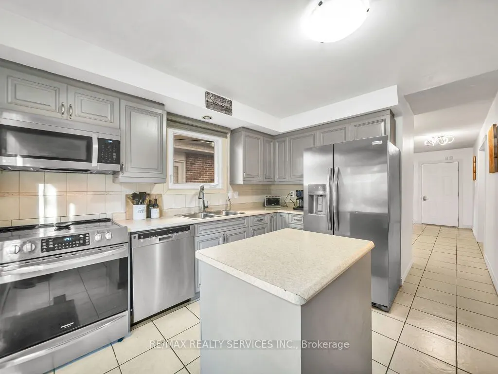 158 Fanshawe Drive