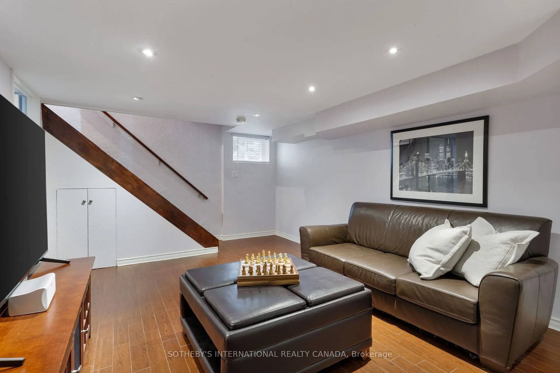 145 Brentwood Road N