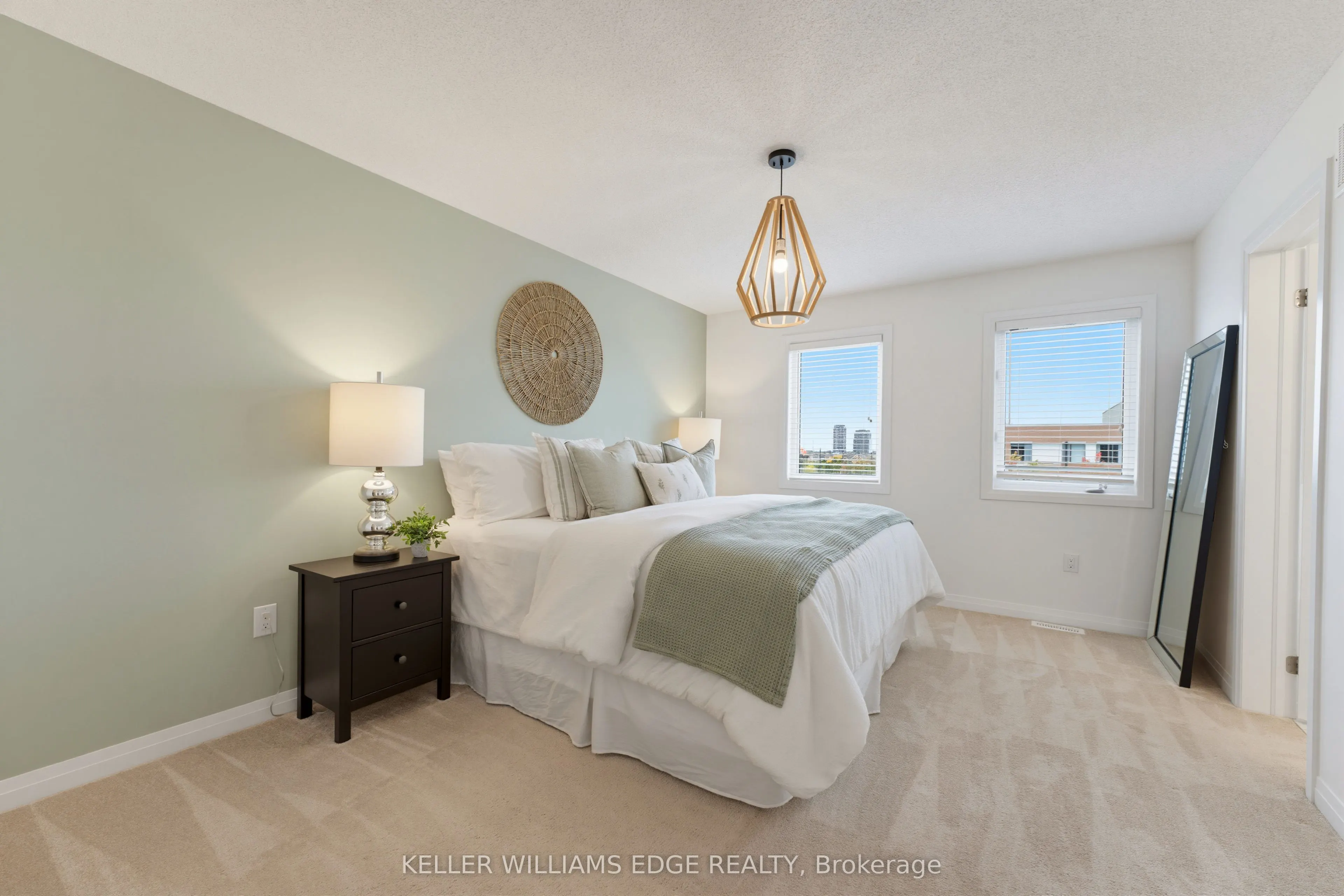 739 Banks Crescent