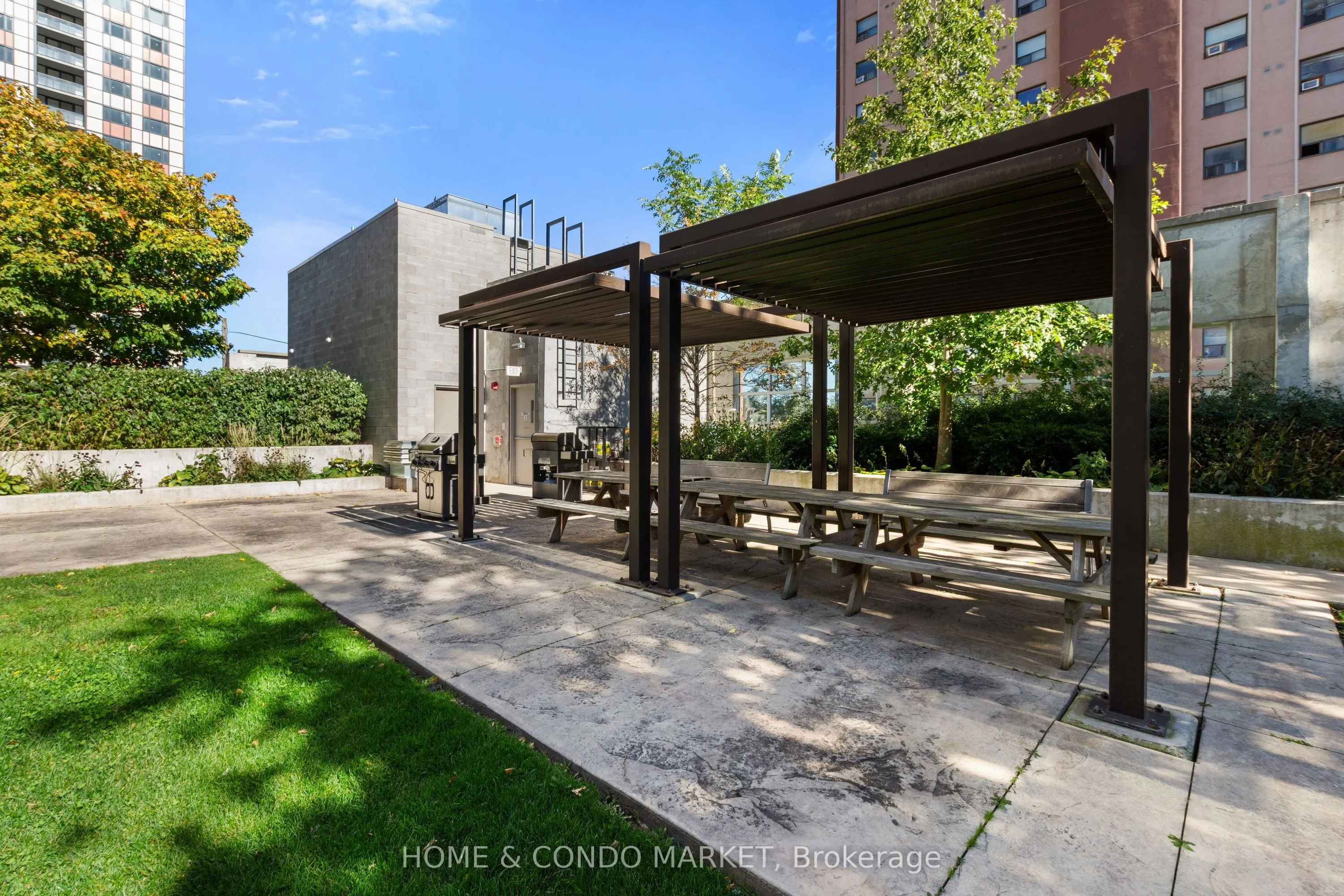 1410 Dupont Street #2404