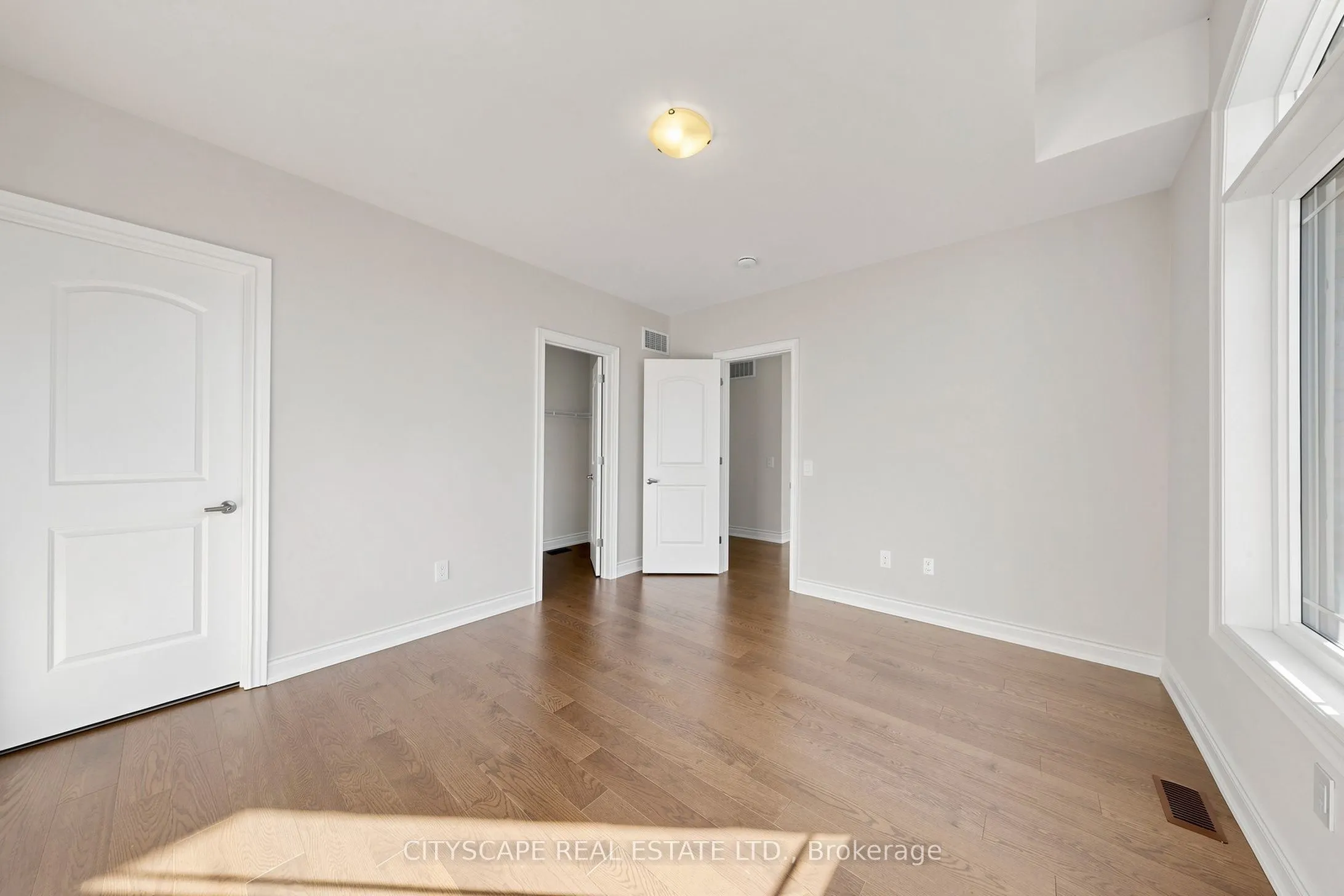 71 Raspberry Ridge Avenue