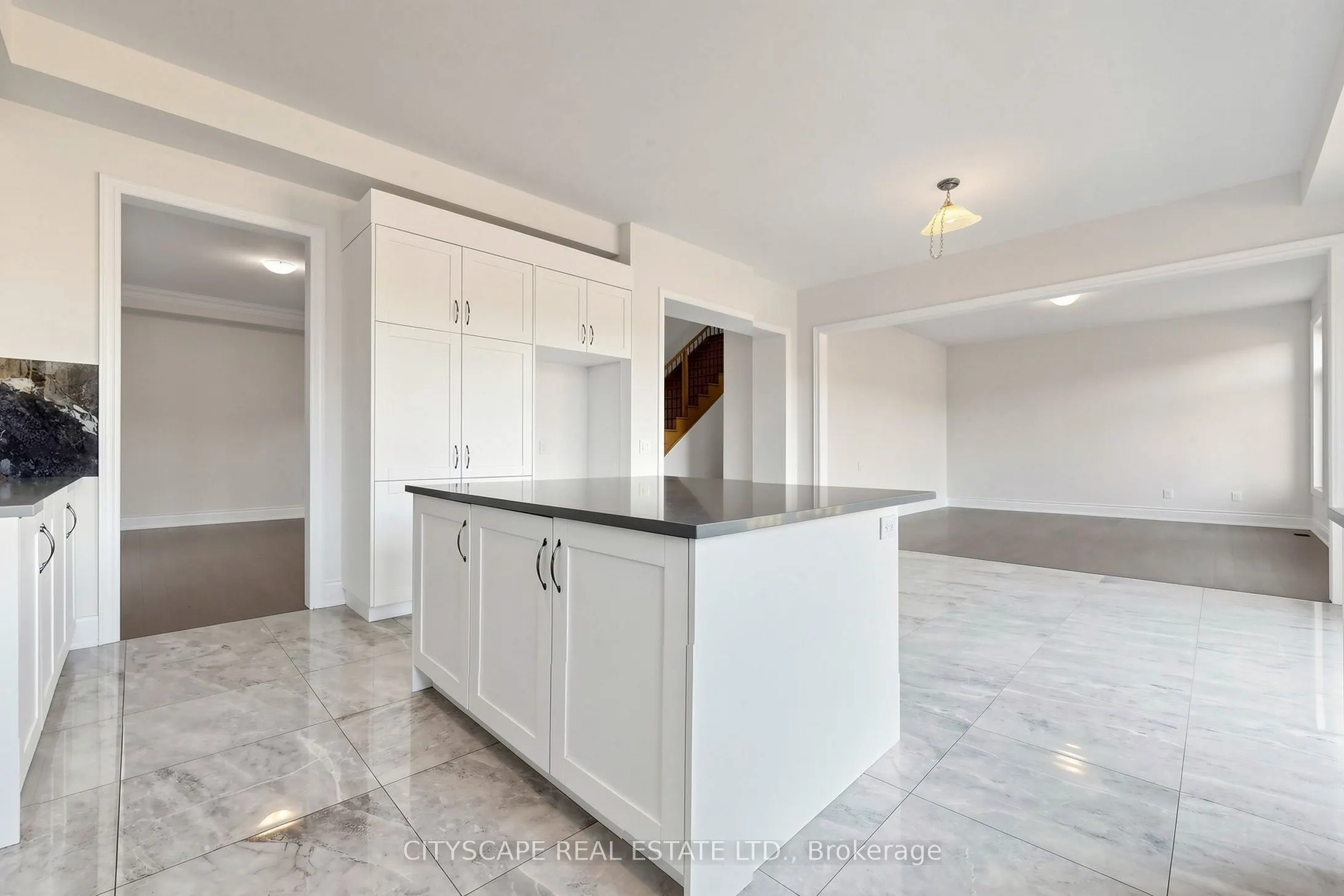 59 Raspberry Ridge Avenue