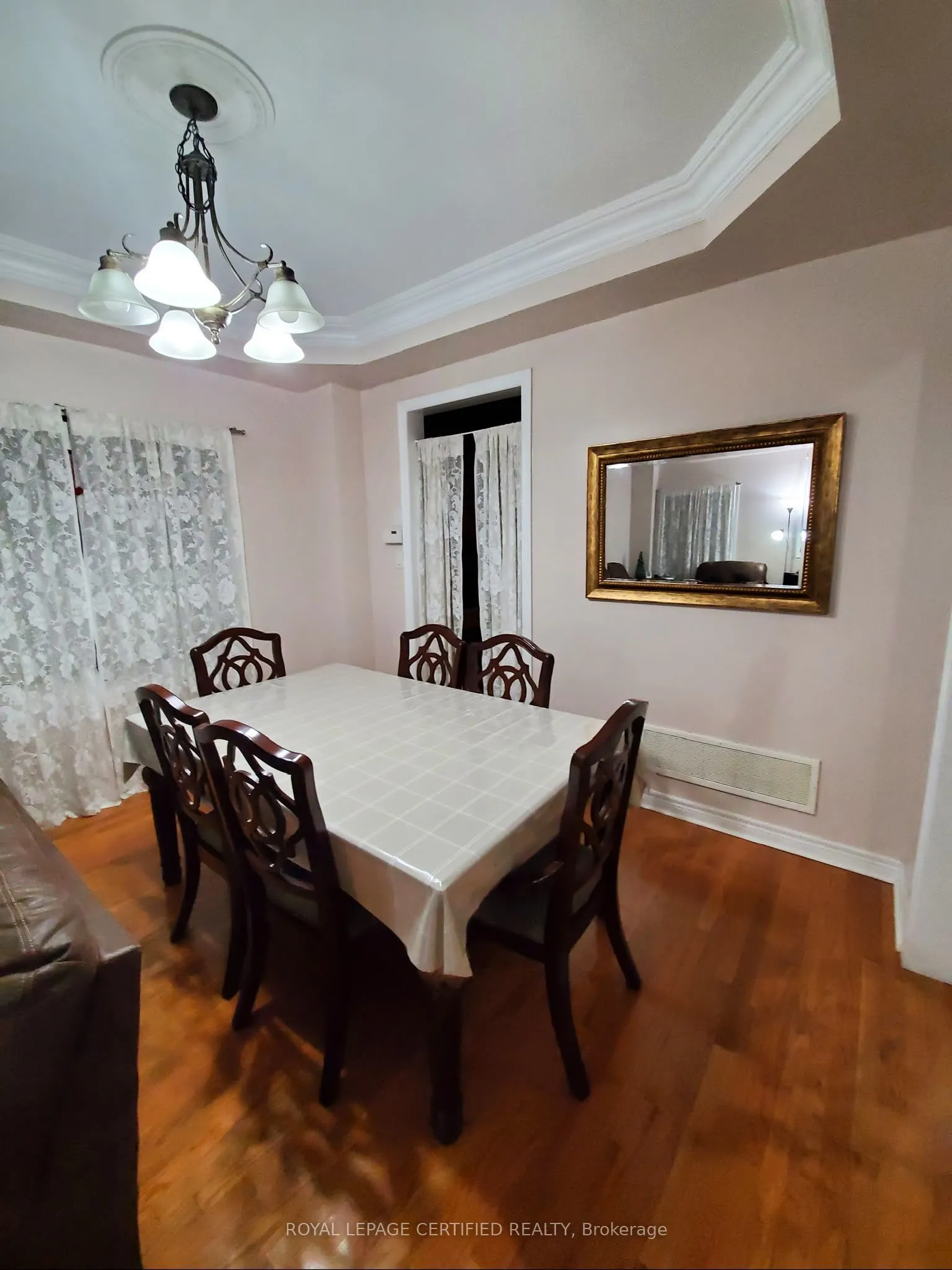 35 Citadel Crescent #Upper Level
